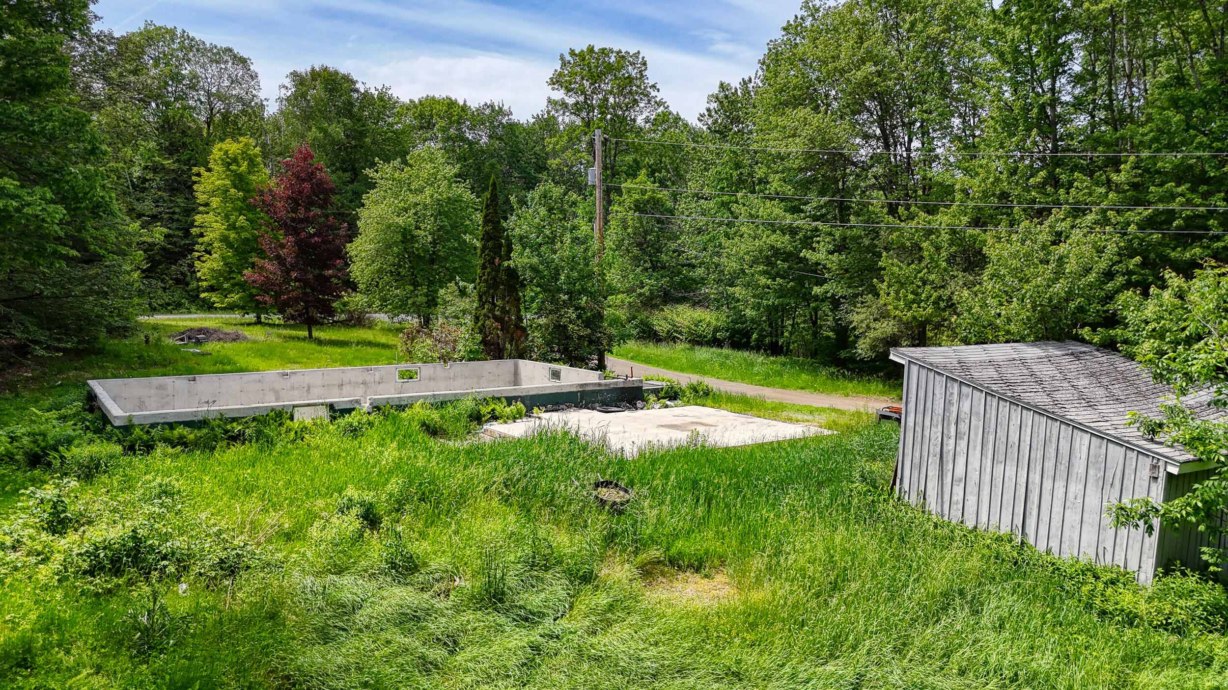 main property photo 41