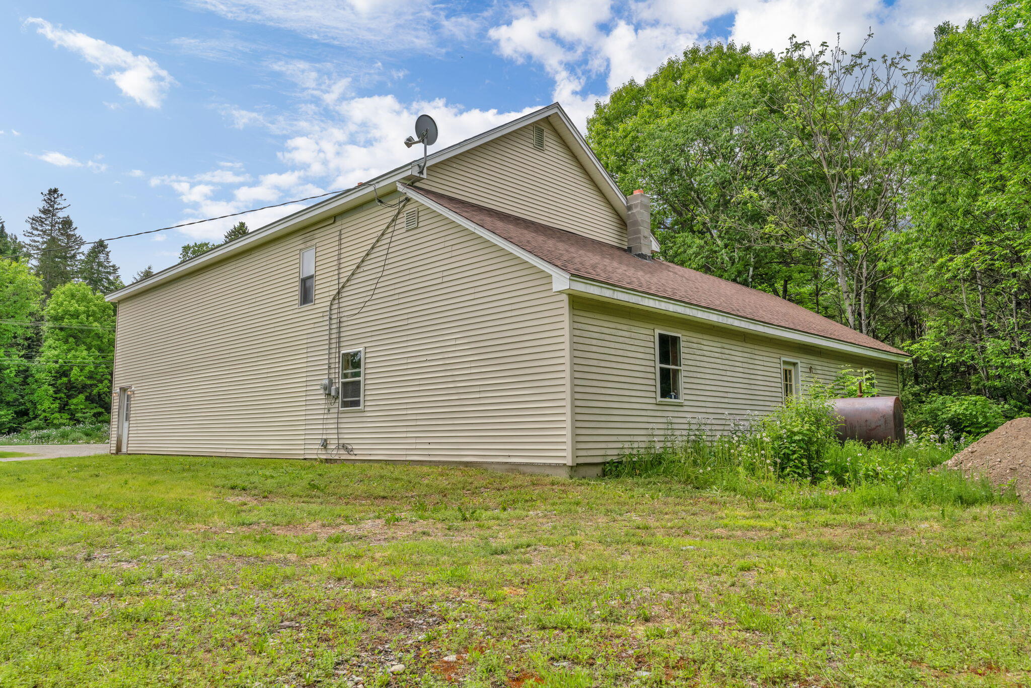 main property photo 44