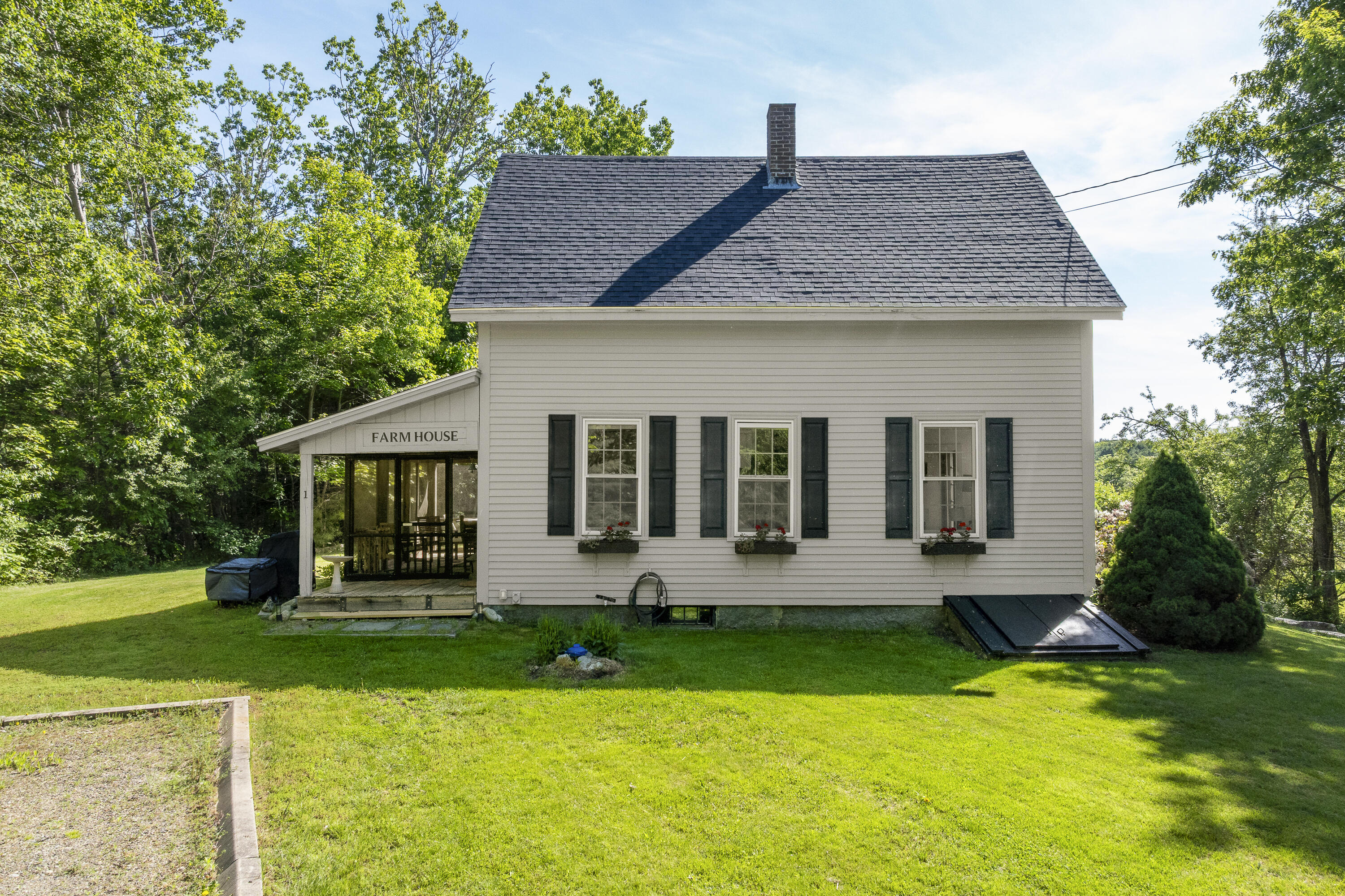 main property photo 58