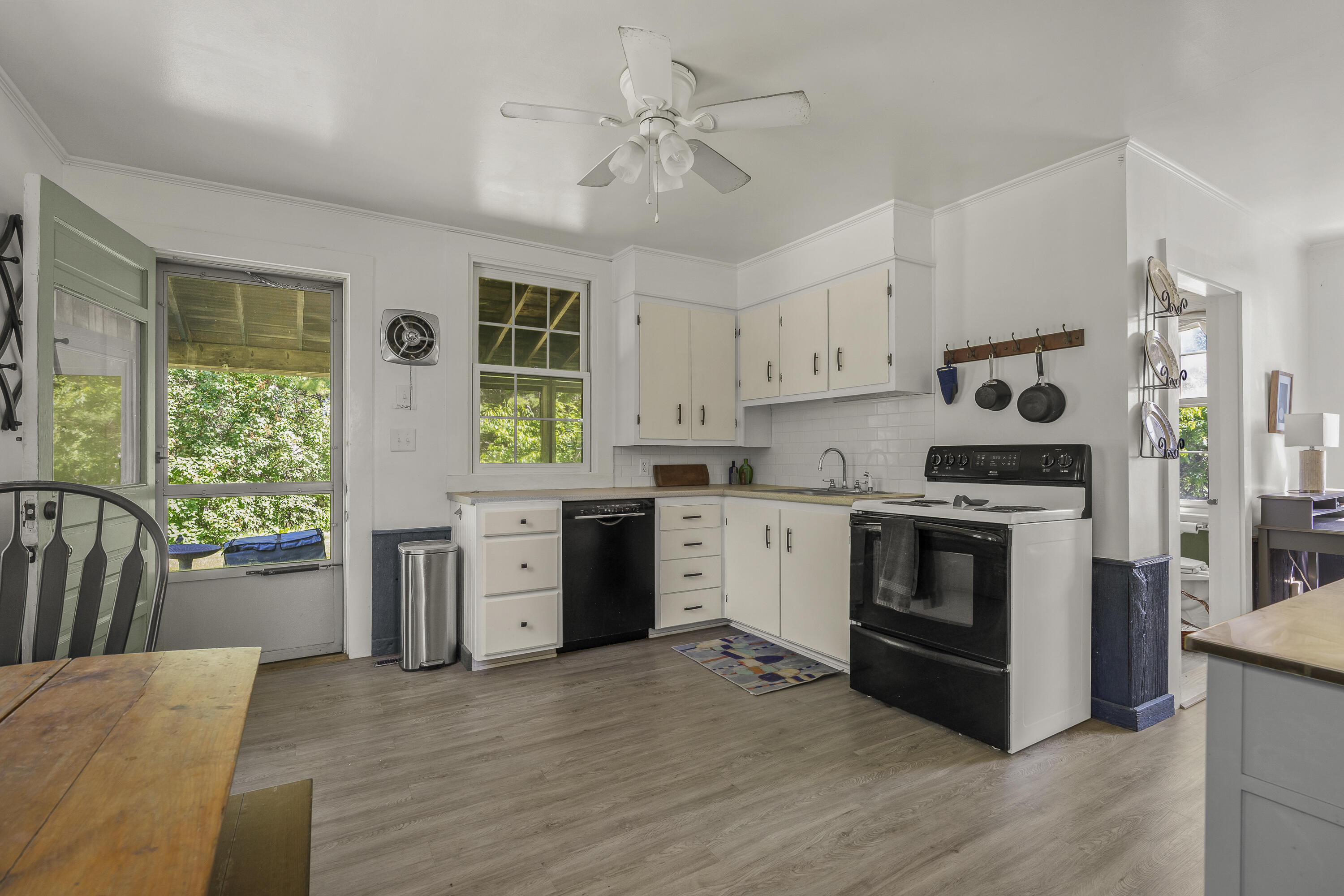 main property photo 65