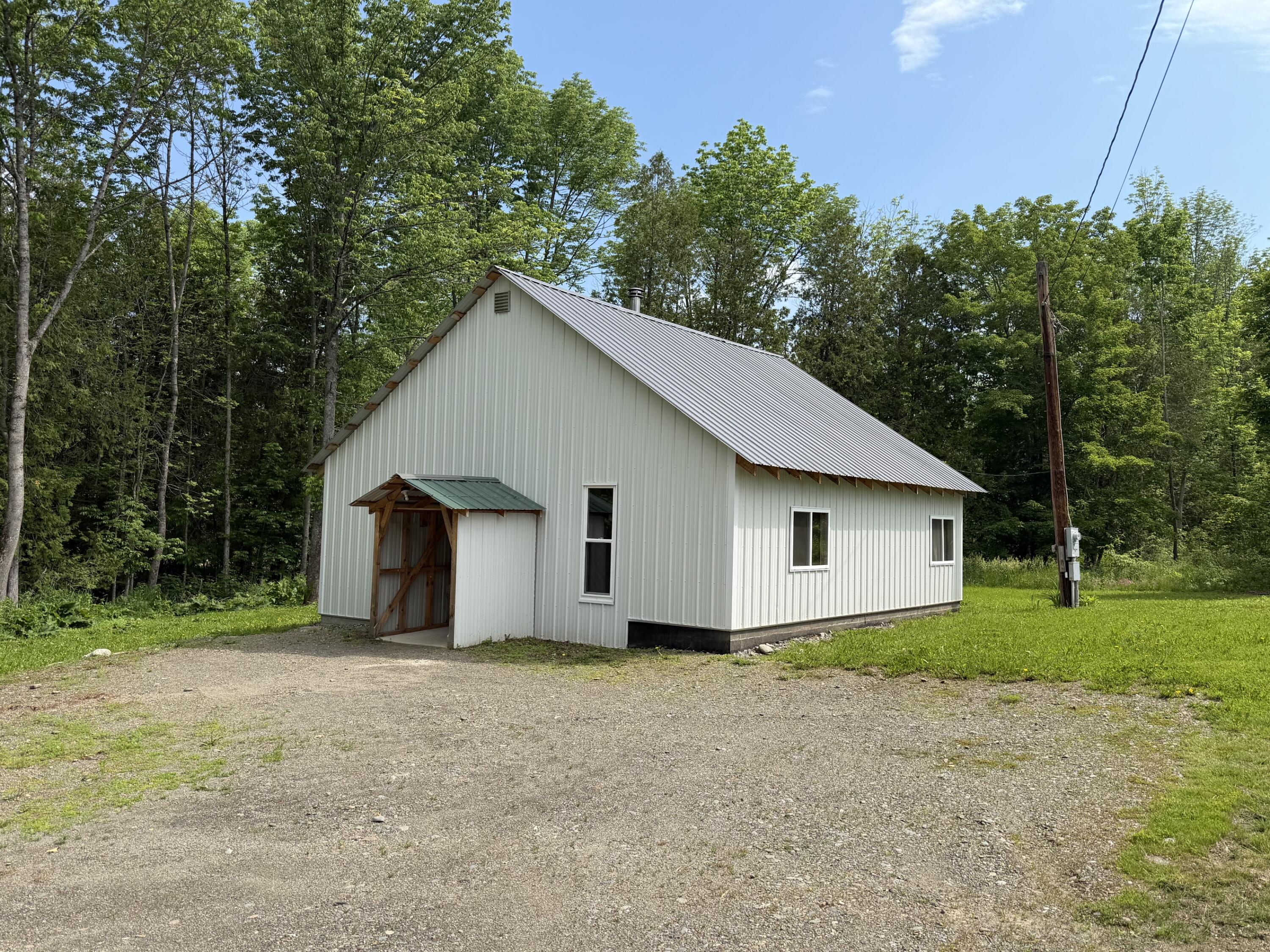main property photo 45