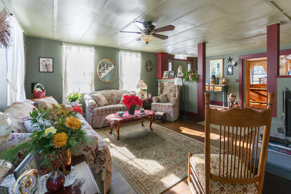 main property photo 12