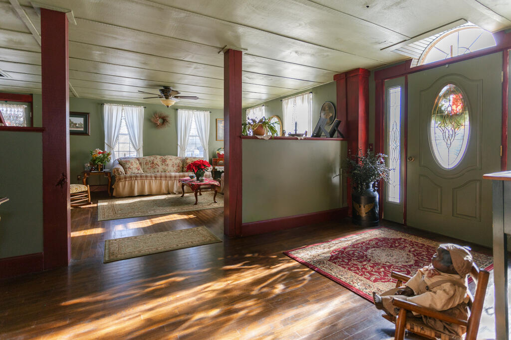 main property photo 20