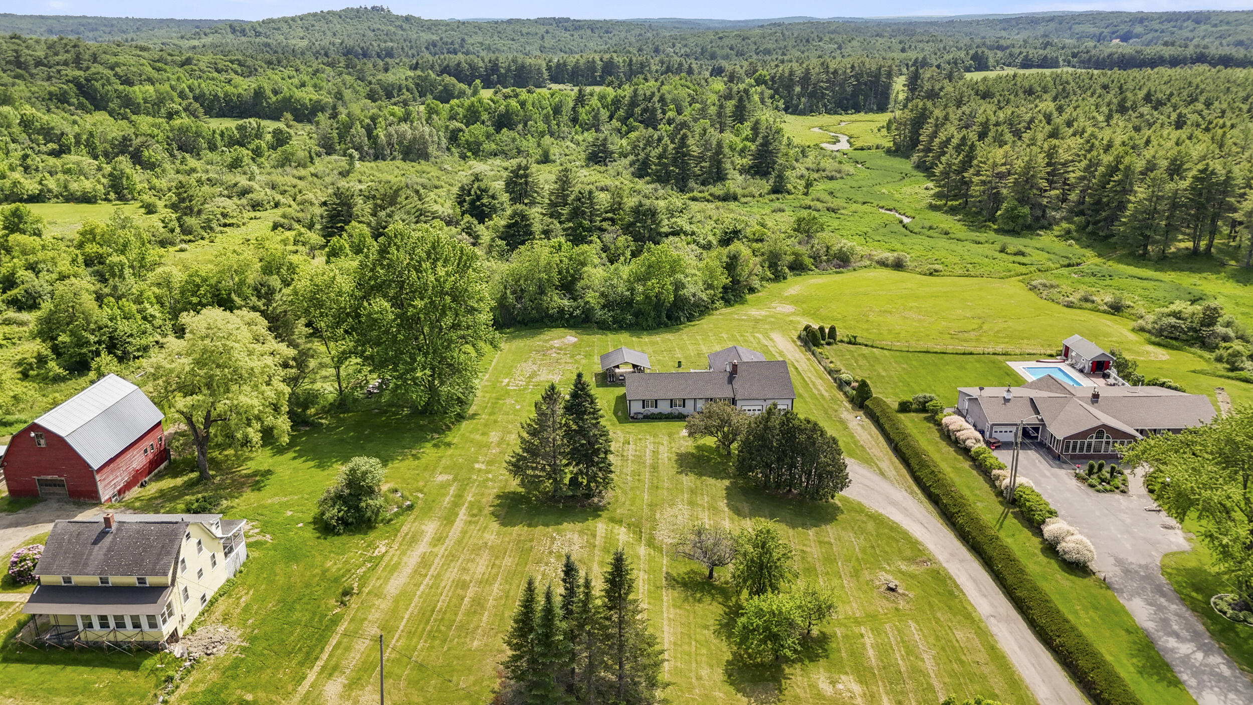 main property photo 36