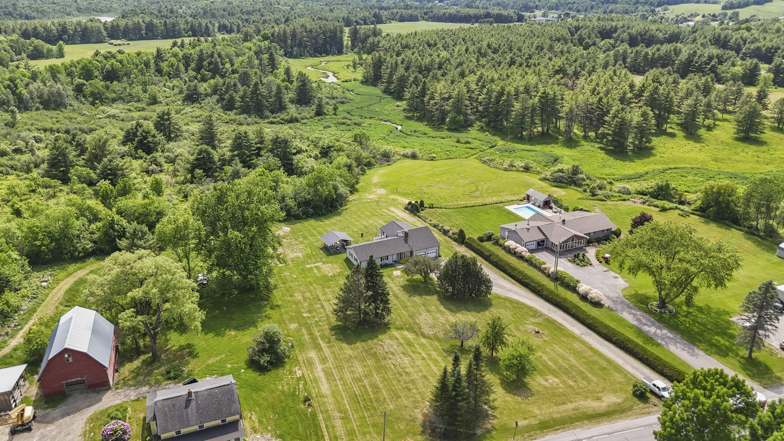 main property photo 37