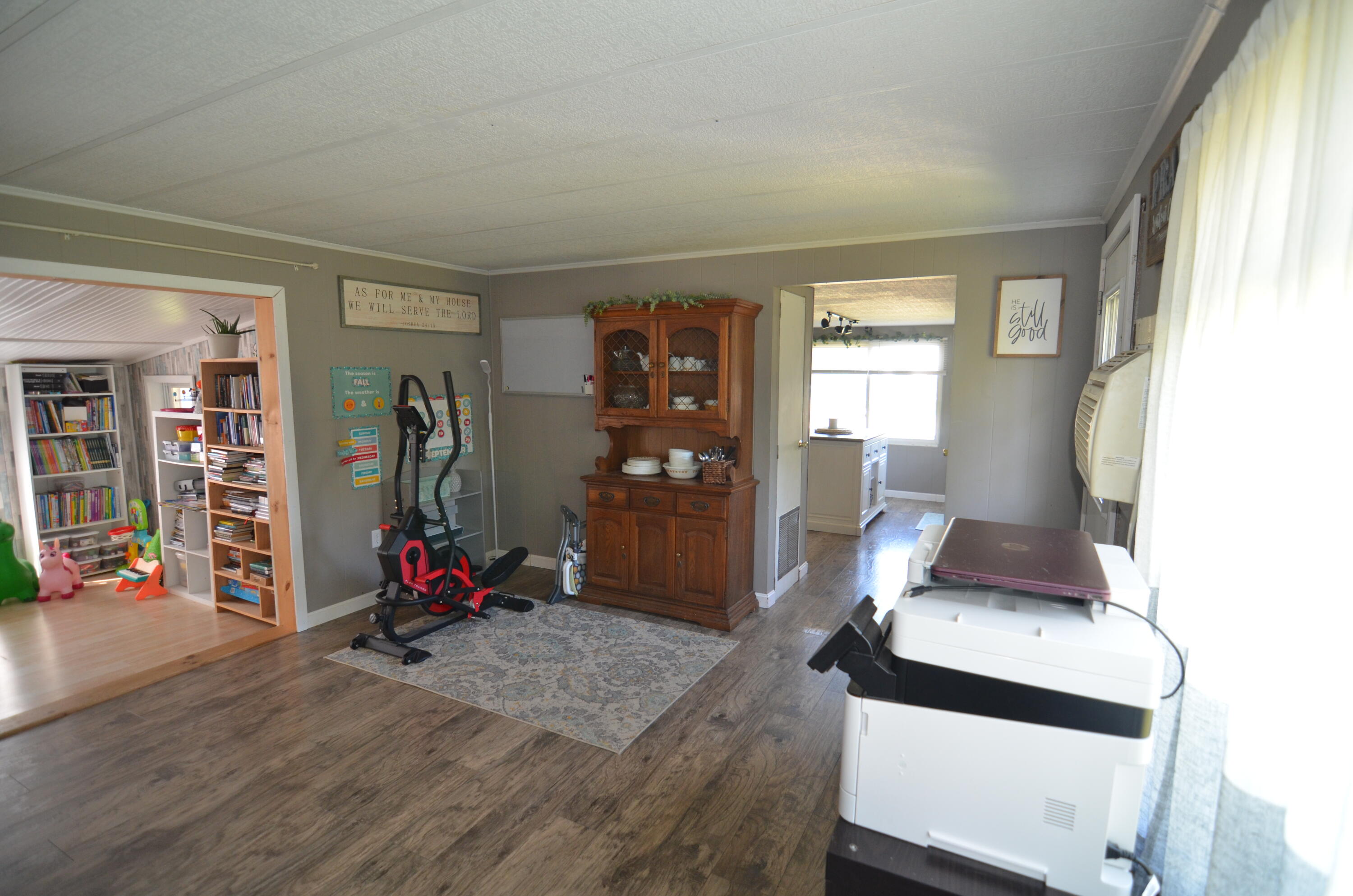 main property photo 16