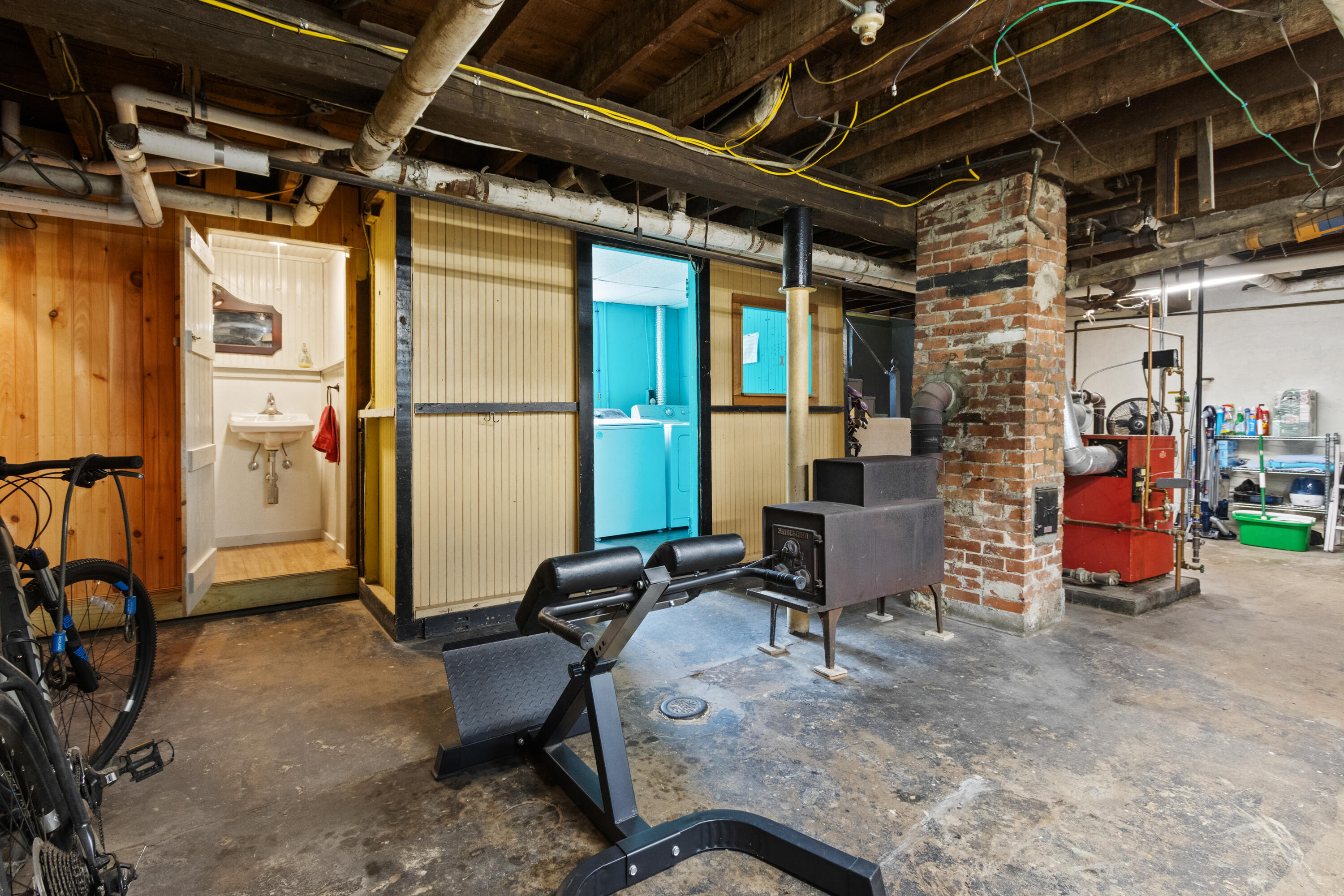 main property photo 24