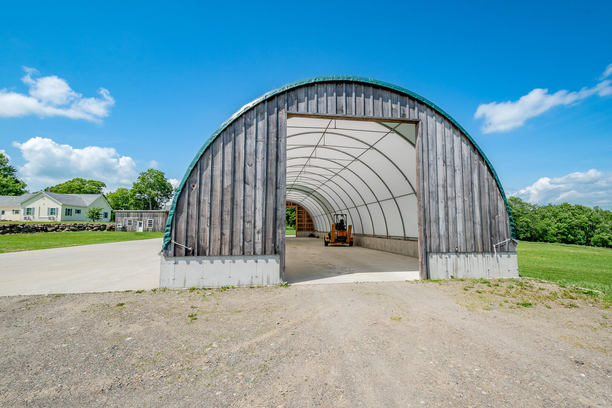 main property photo 128