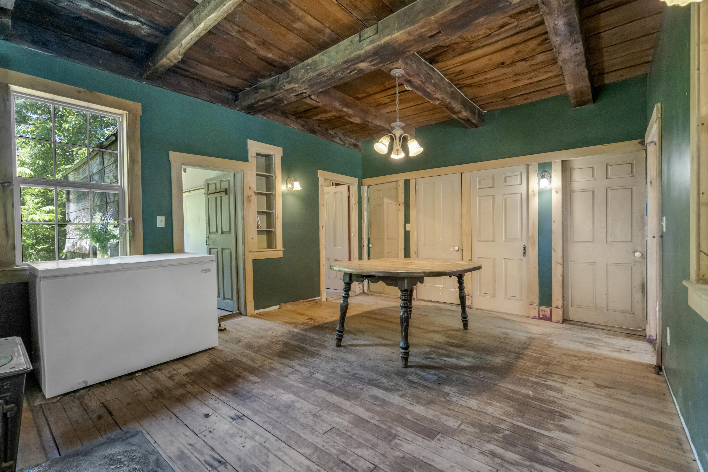 main property photo 33