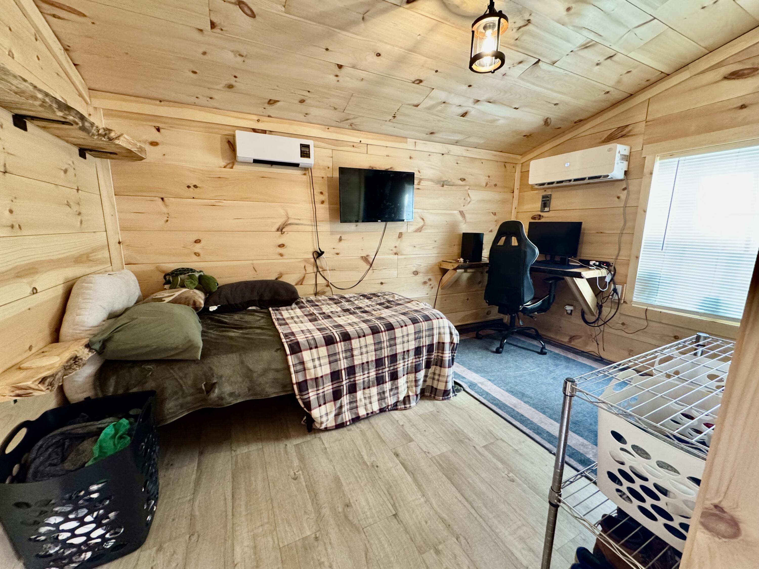 main property photo 45