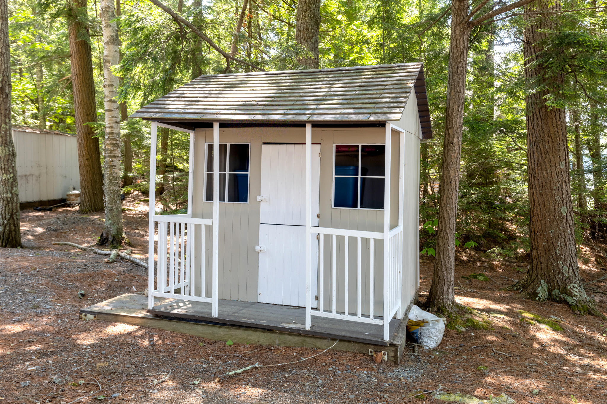 main property photo 41