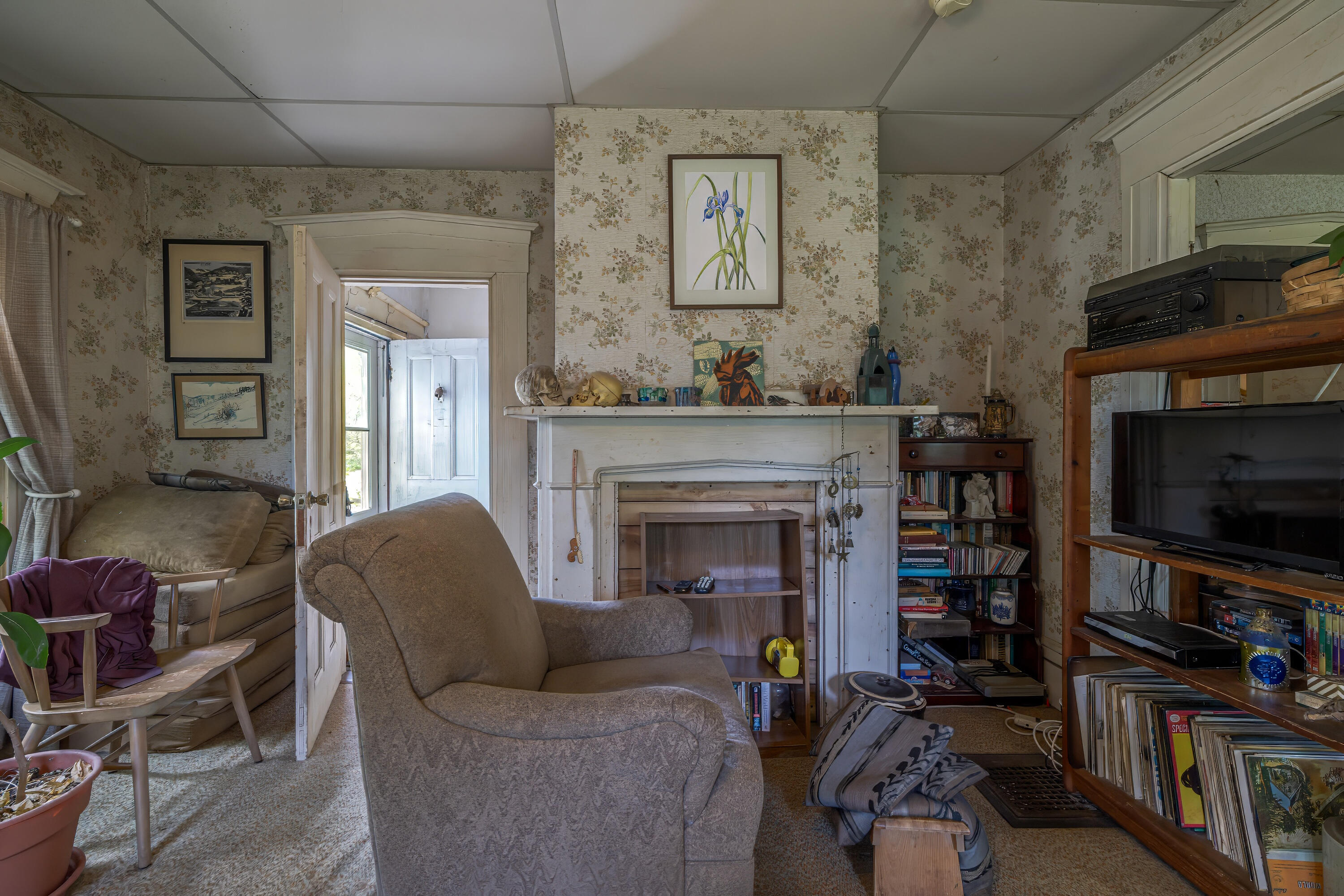 main property photo 30