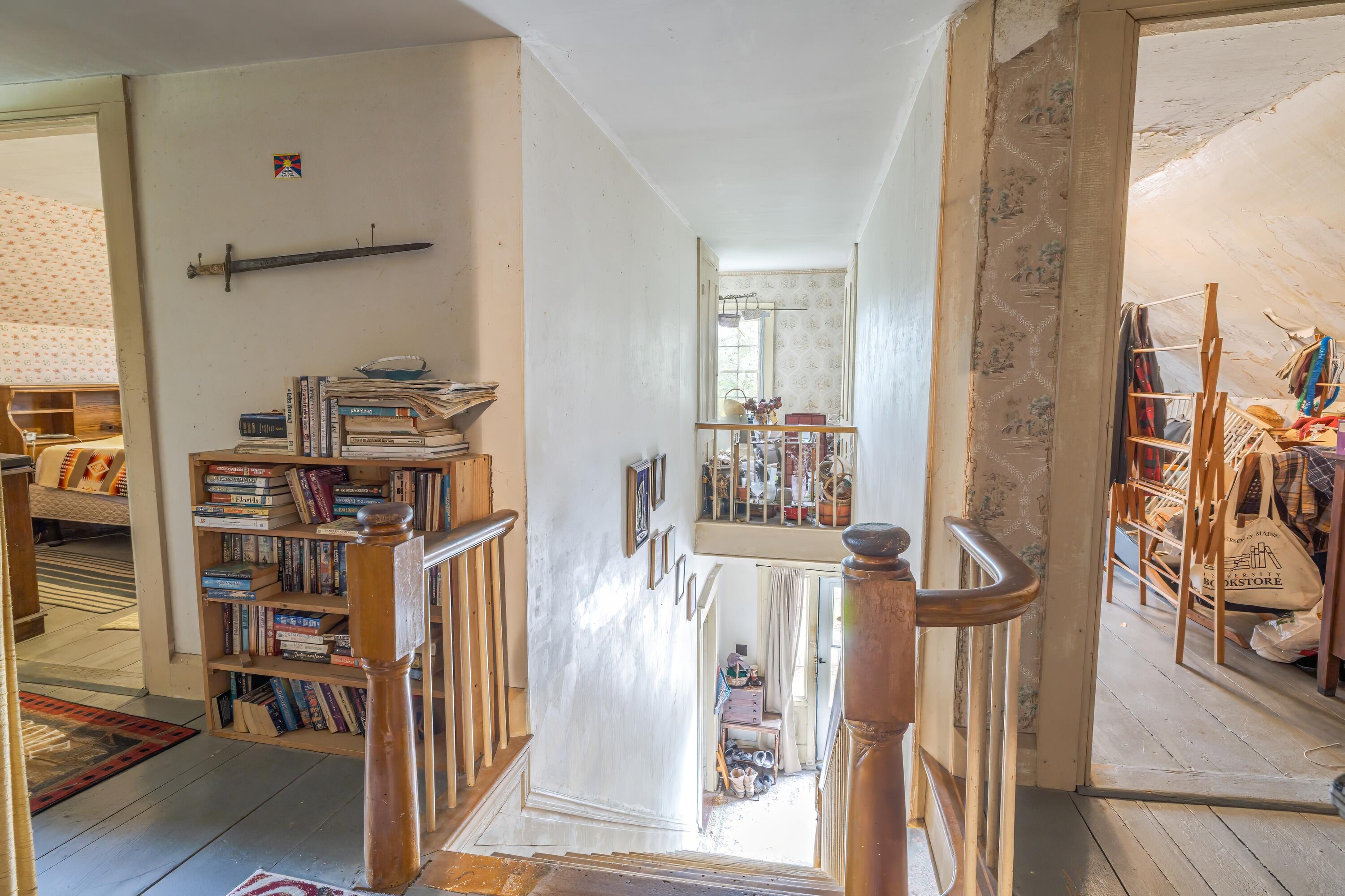 main property photo 32
