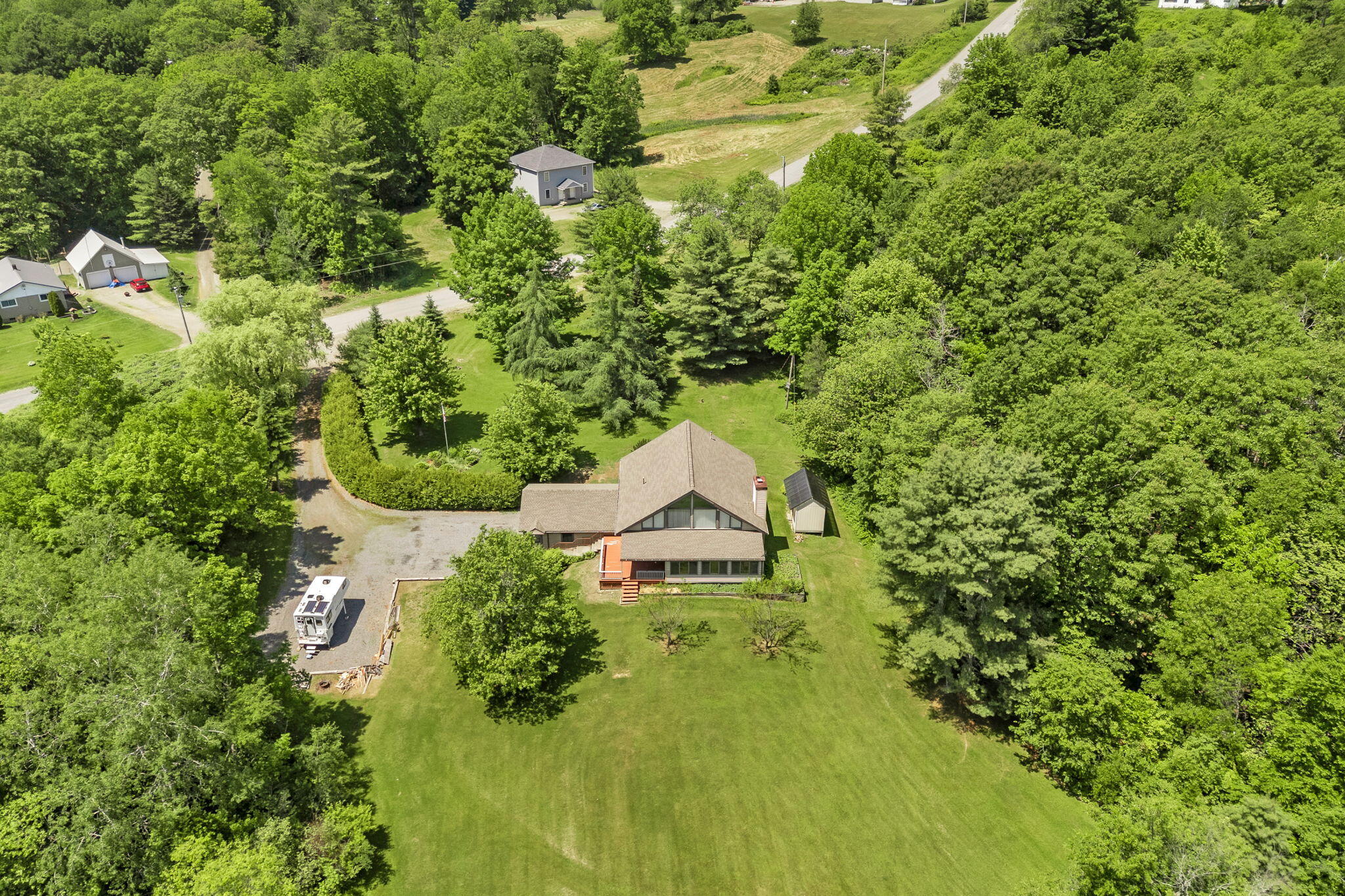 main property photo 9