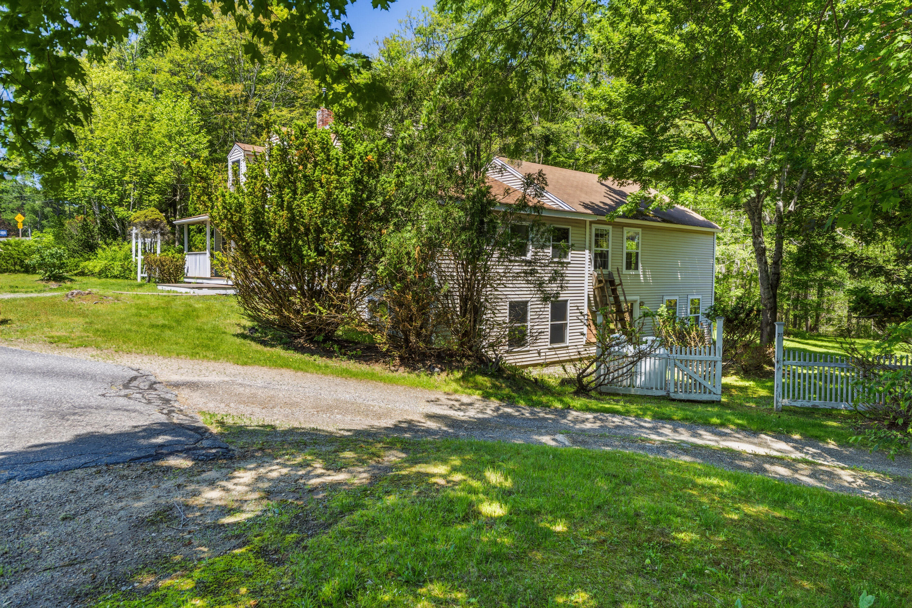 main property photo 51