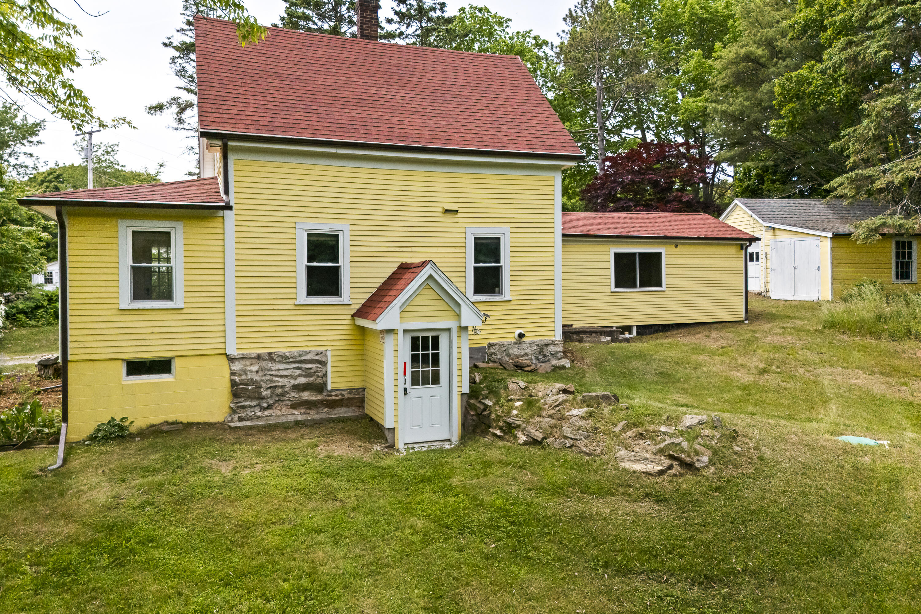 main property photo 6