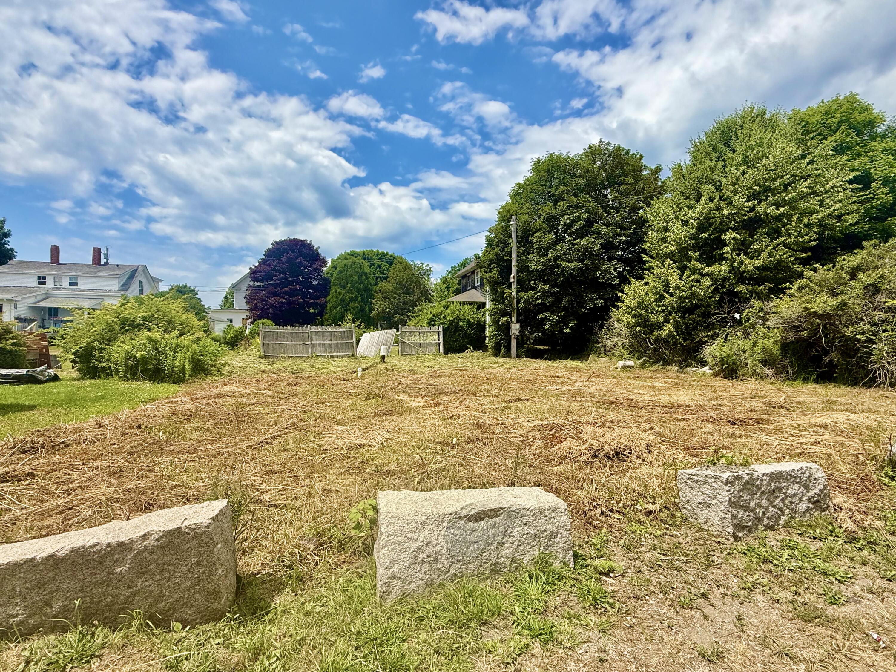 main property photo 37