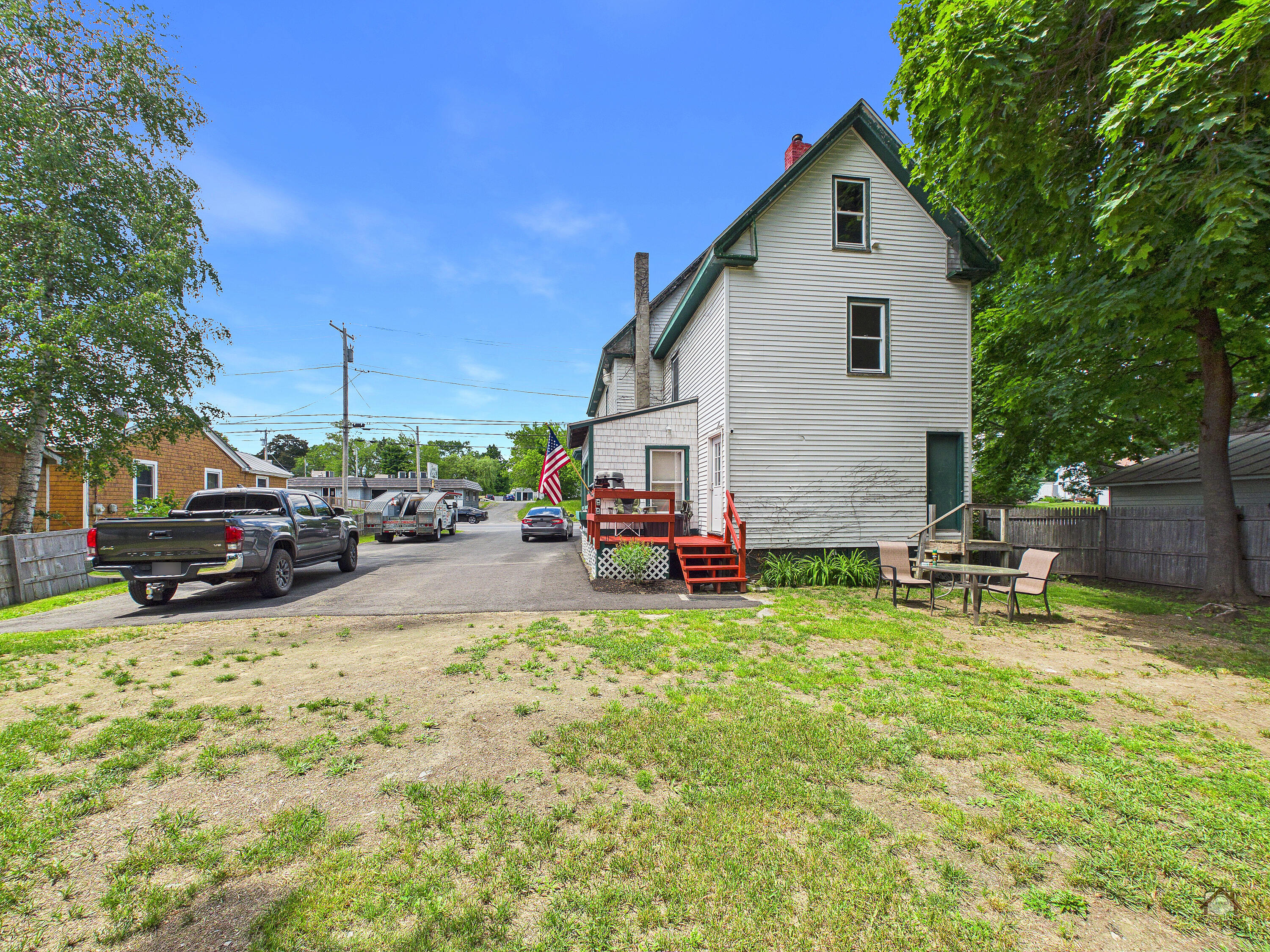 main property photo 35