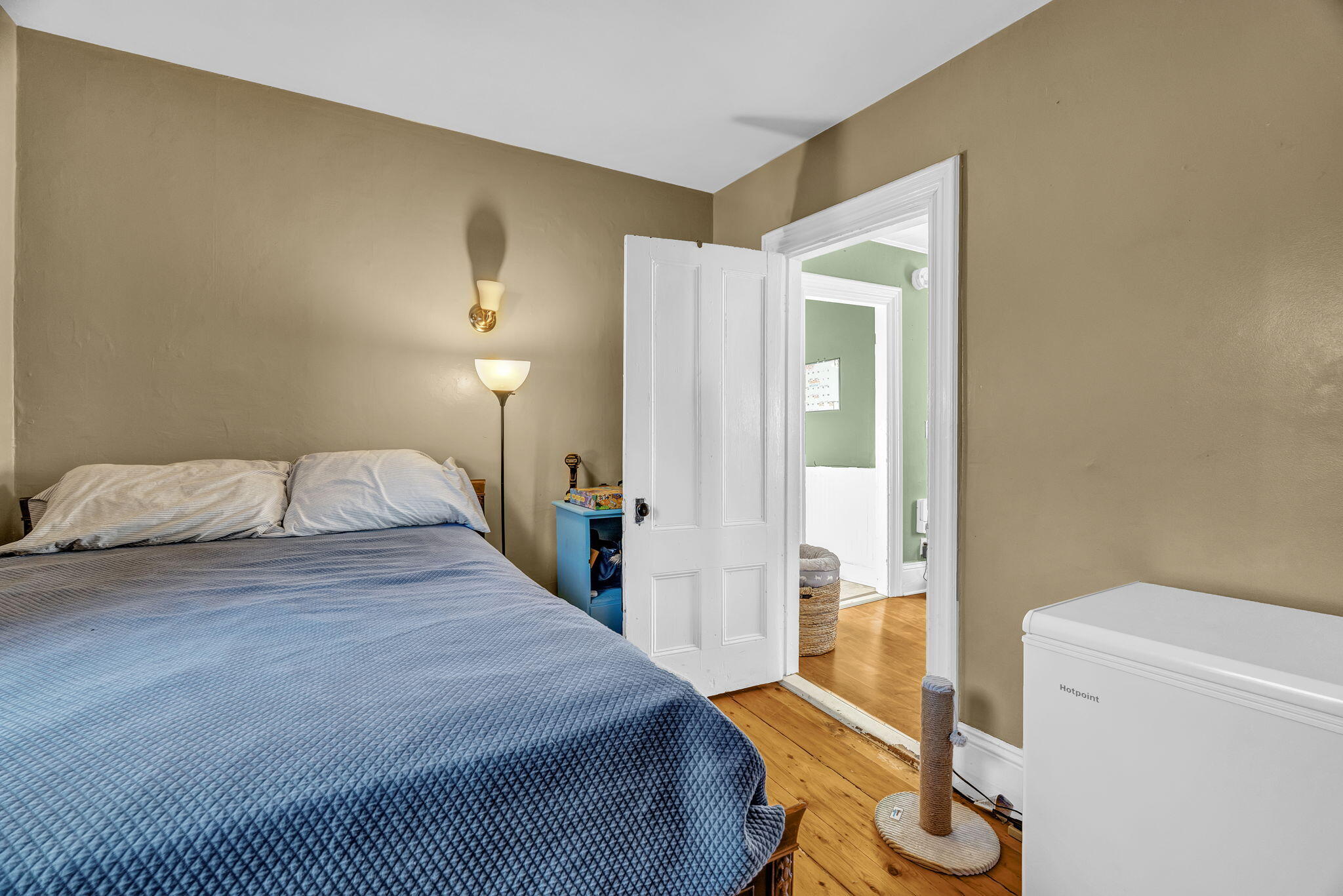 main property photo 33