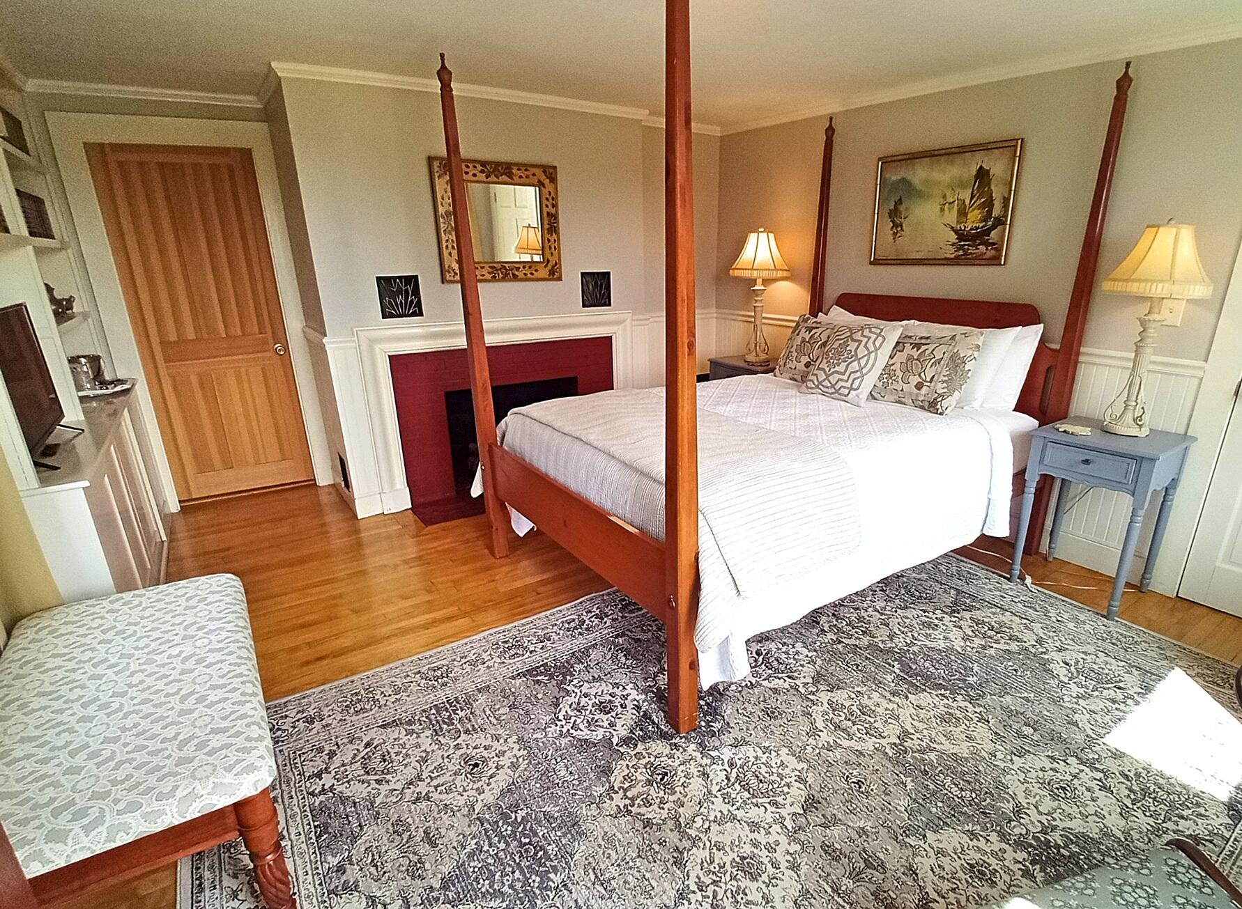 main property photo 19