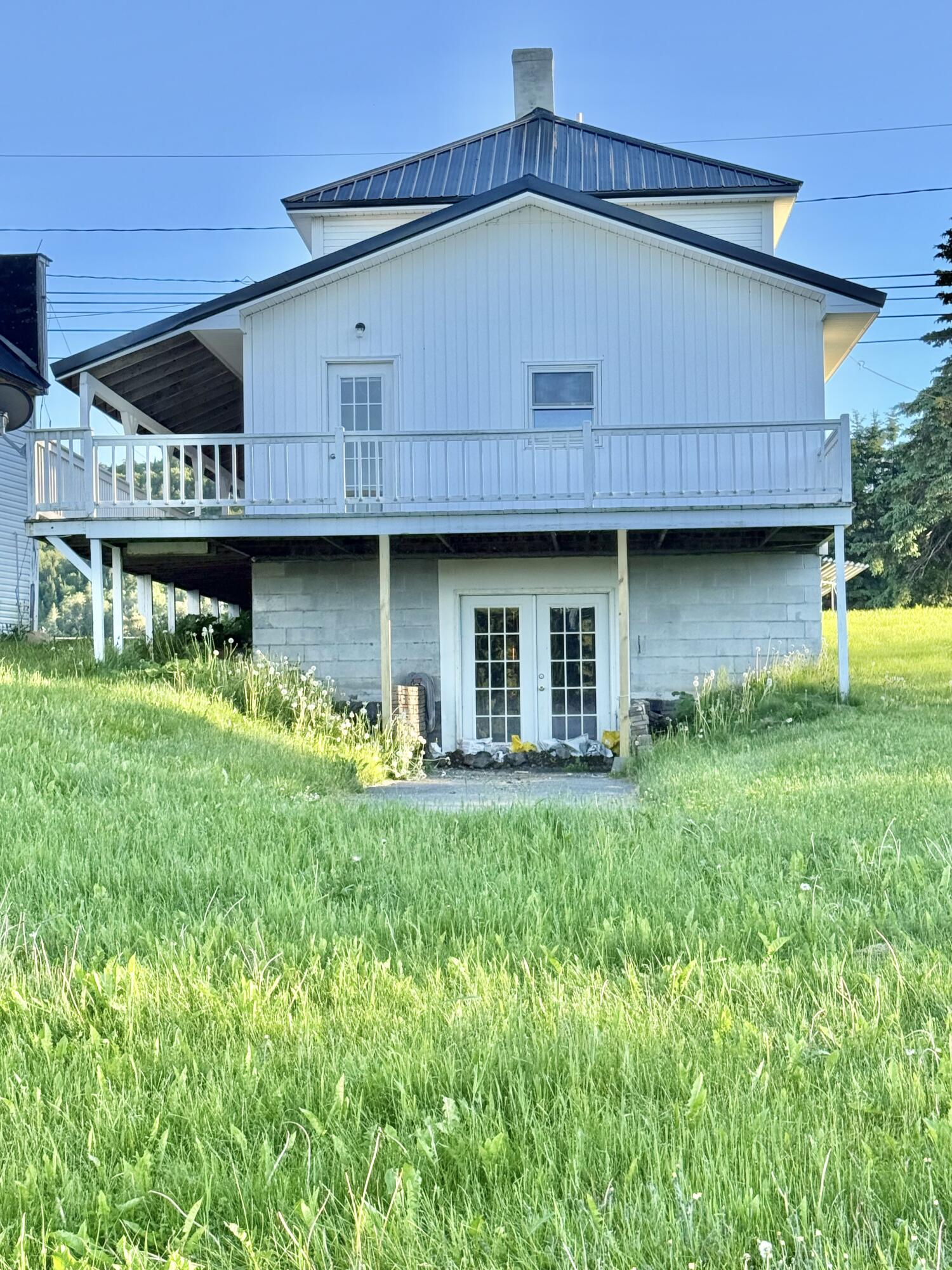 main property photo 8