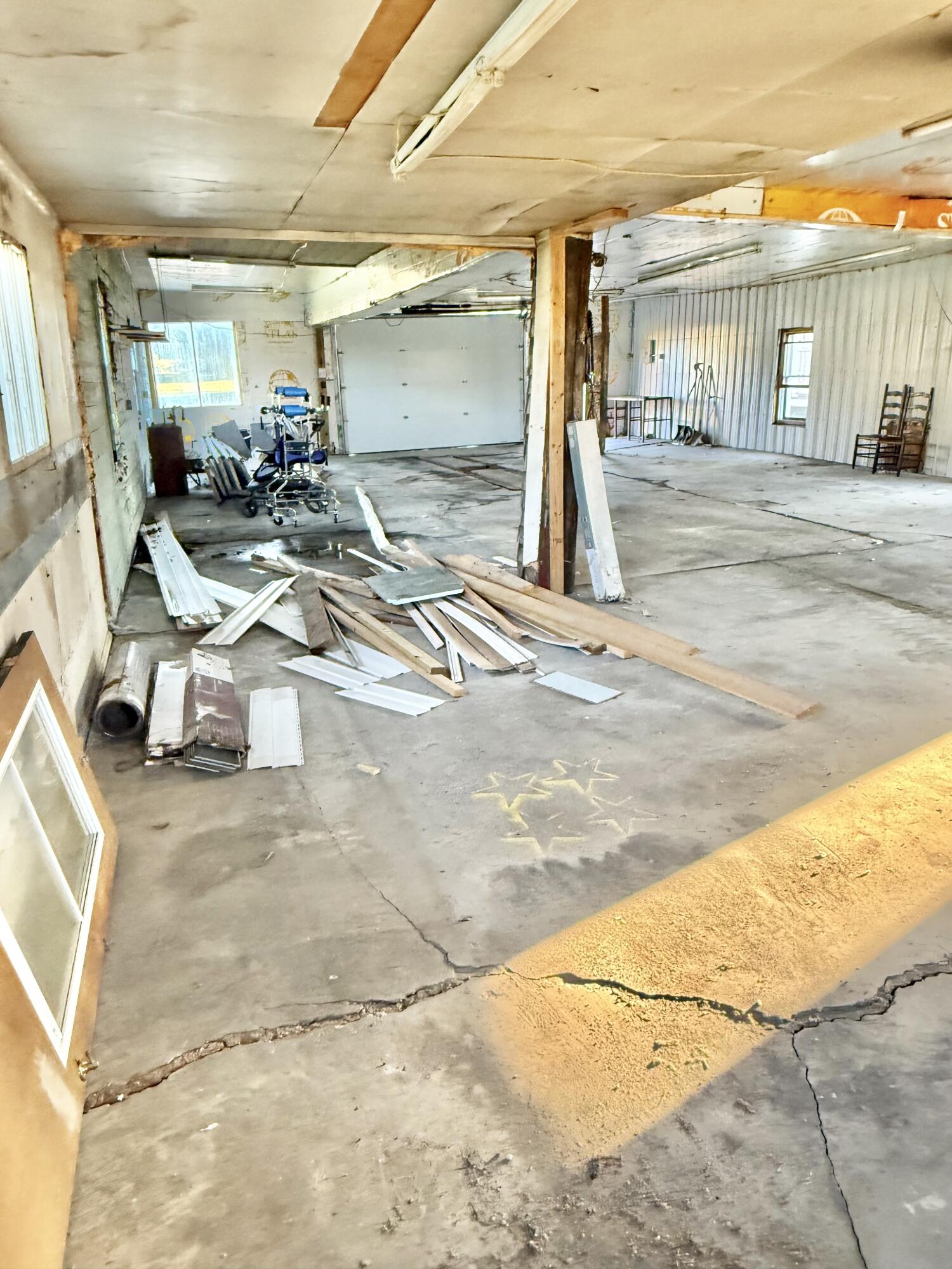 main property photo 88