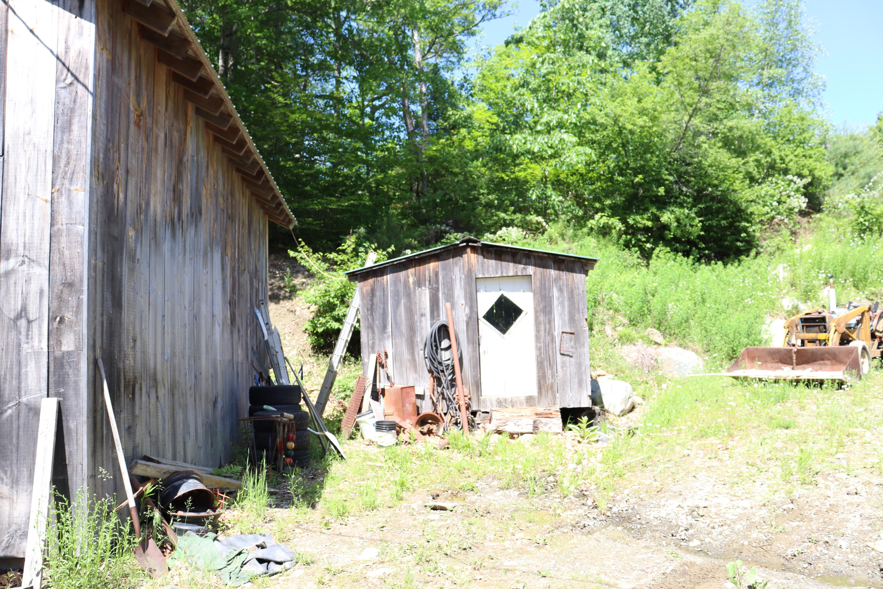 main property photo 36