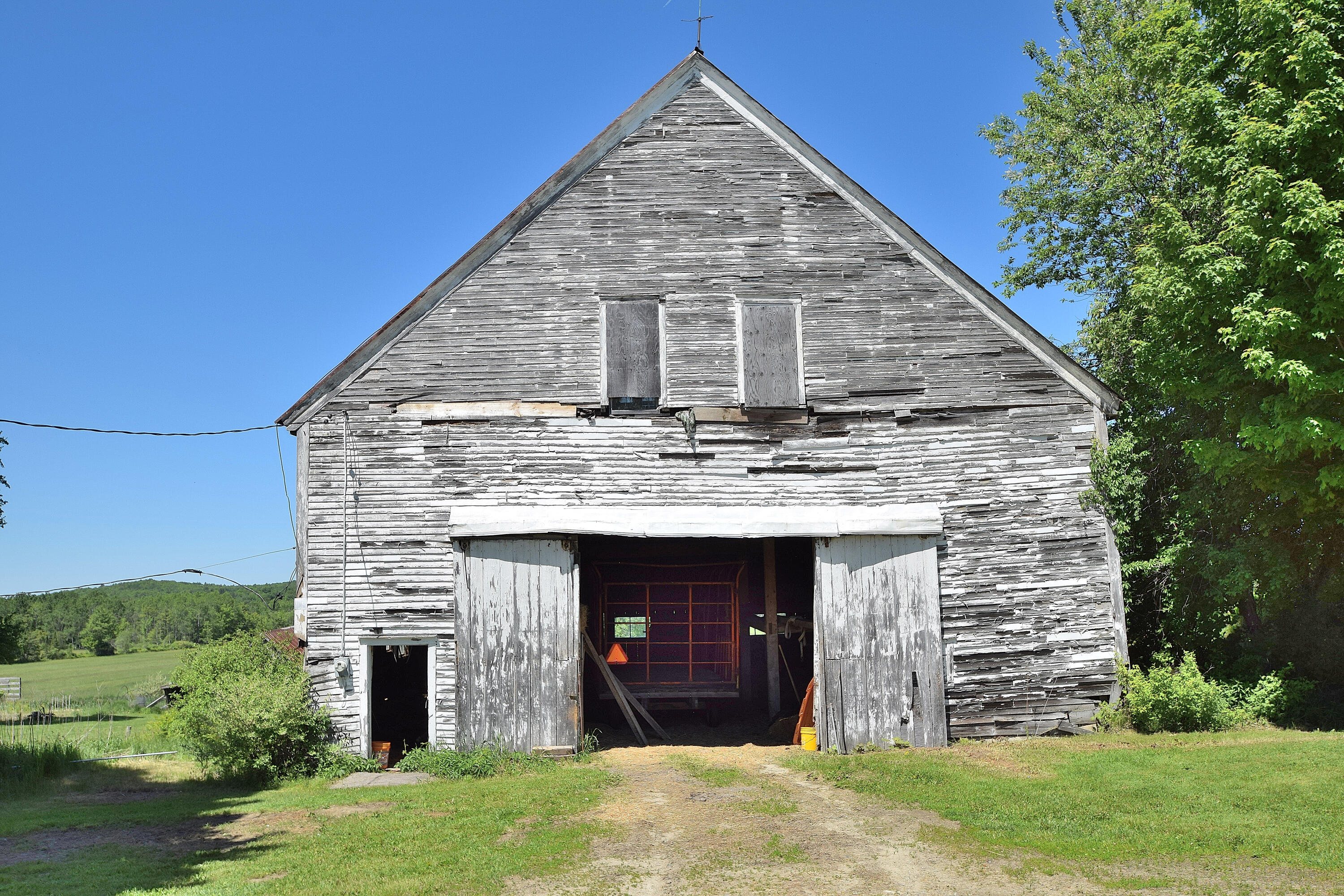 main property photo 77
