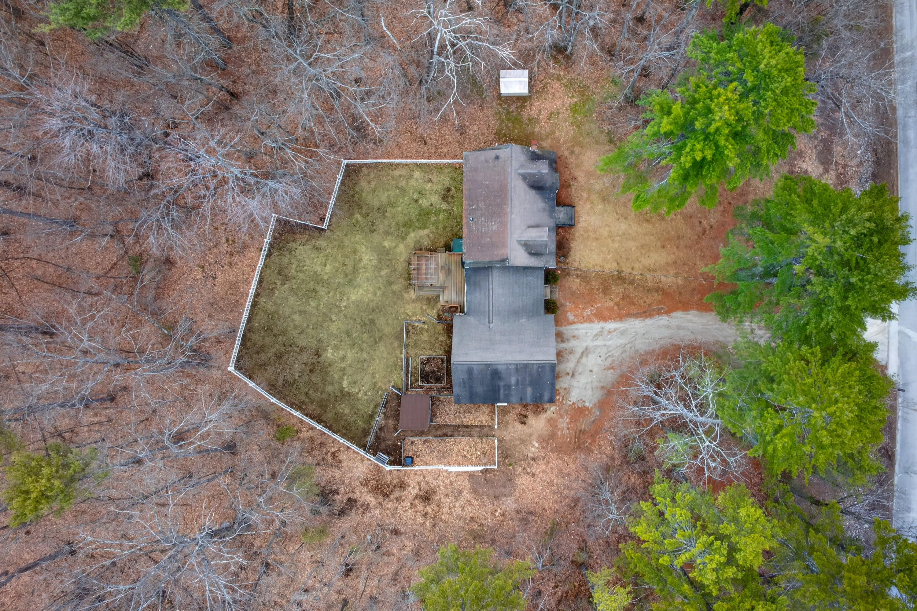 main property photo 37