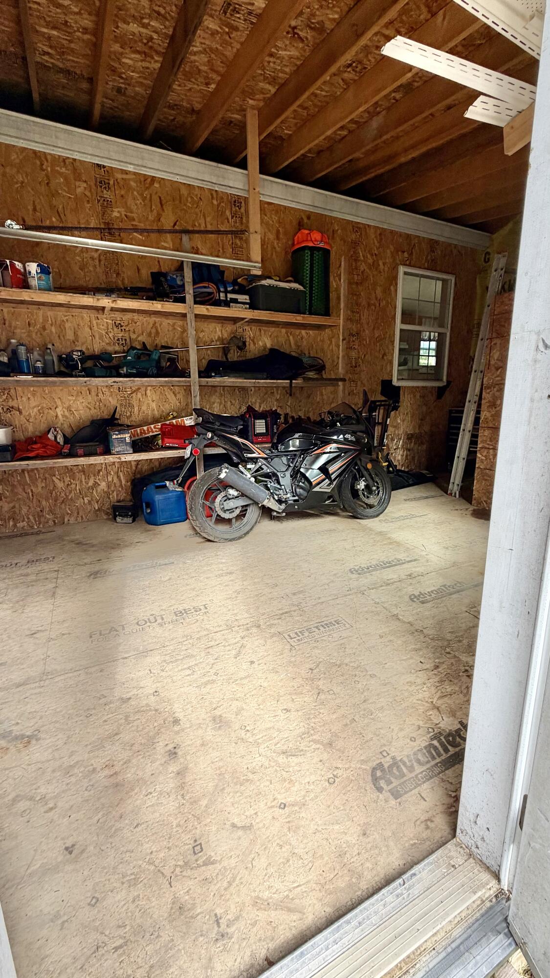 main property photo 23