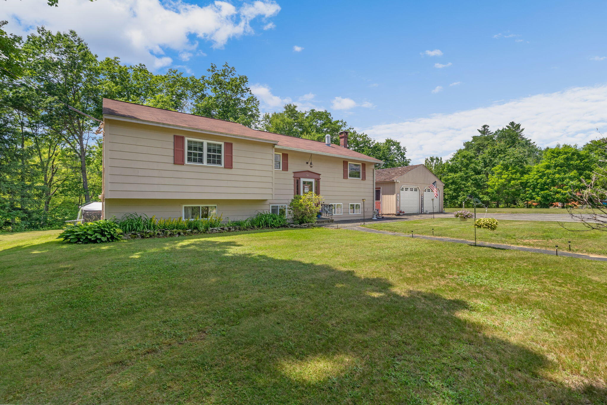 main property photo 54