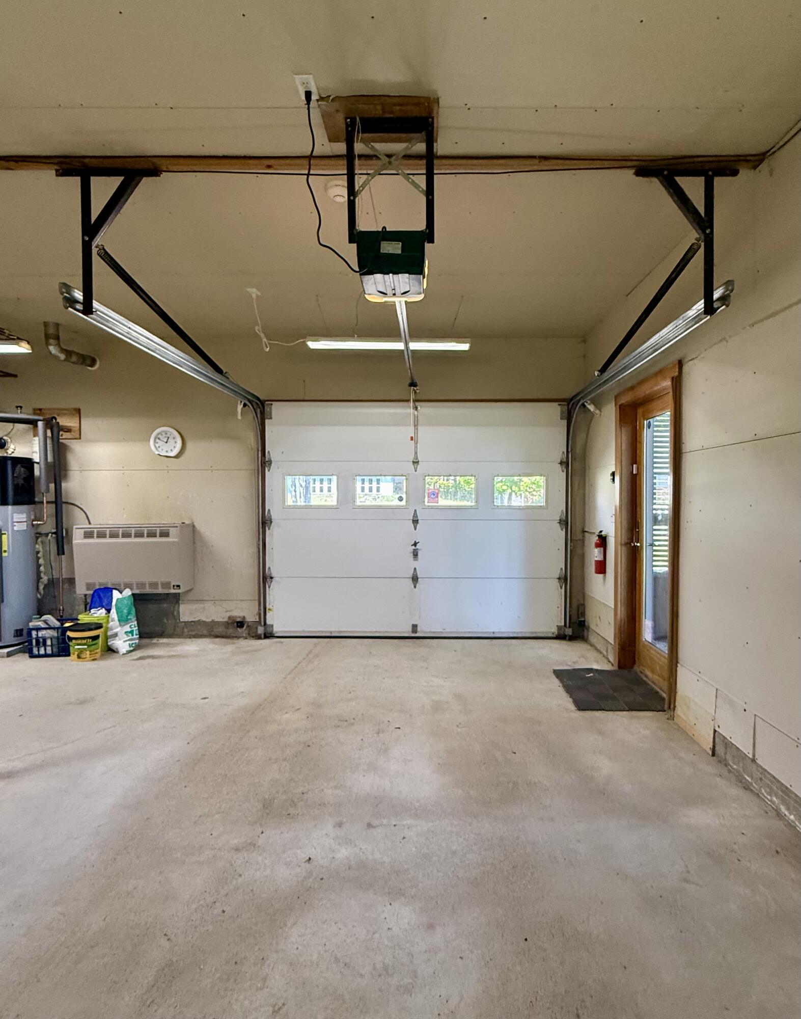 main property photo 94