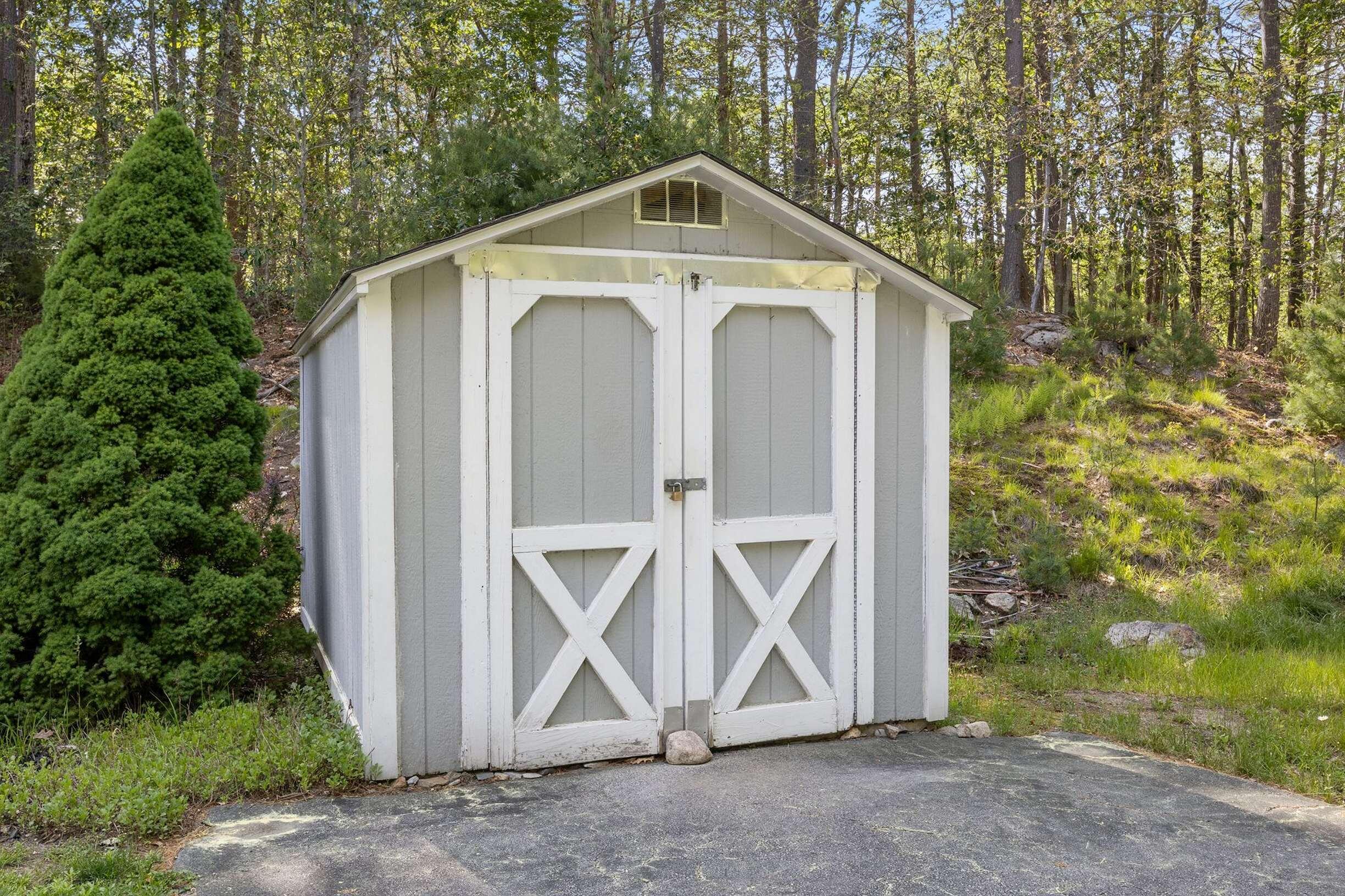 main property photo 30