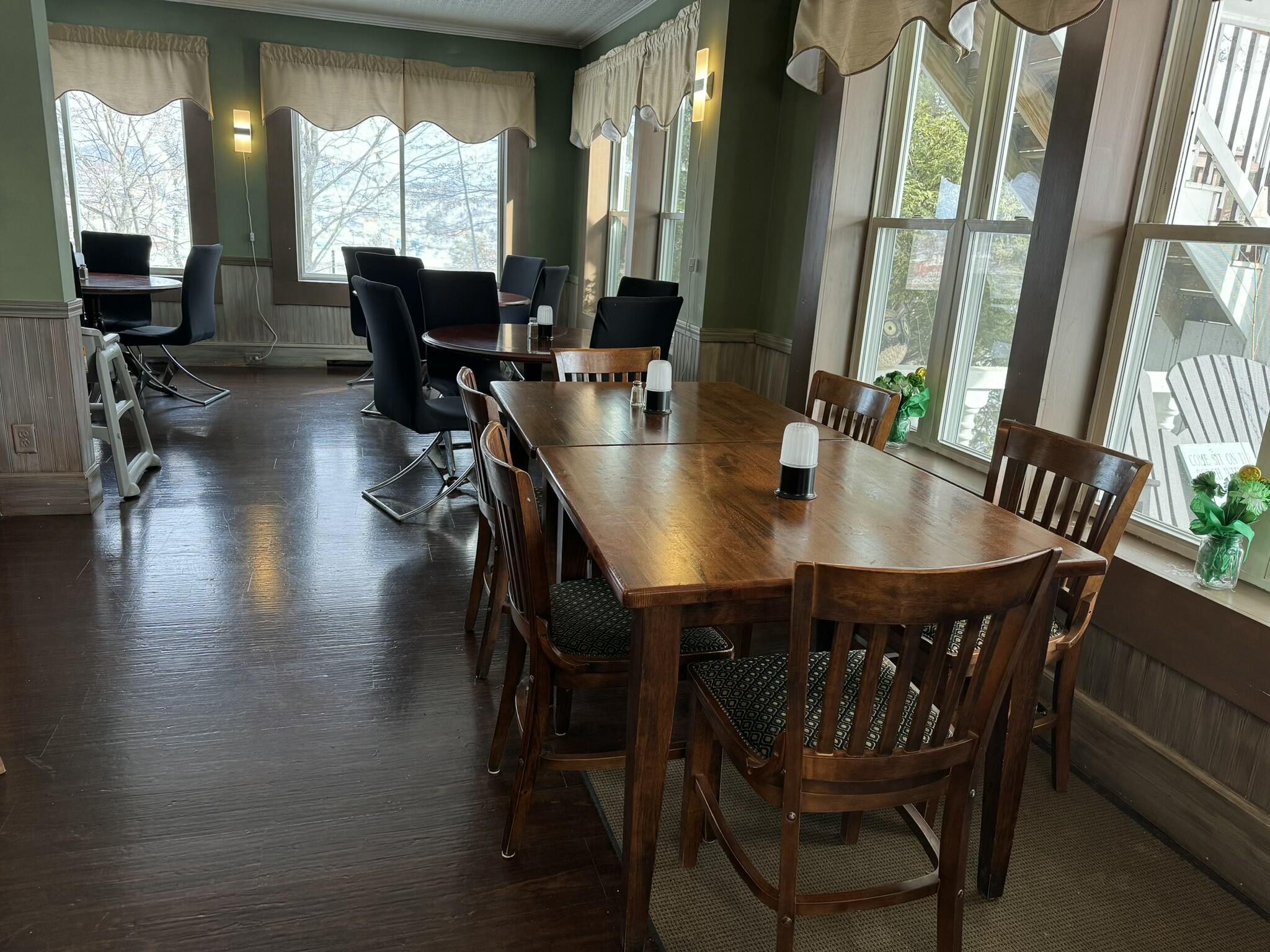 main property photo 34
