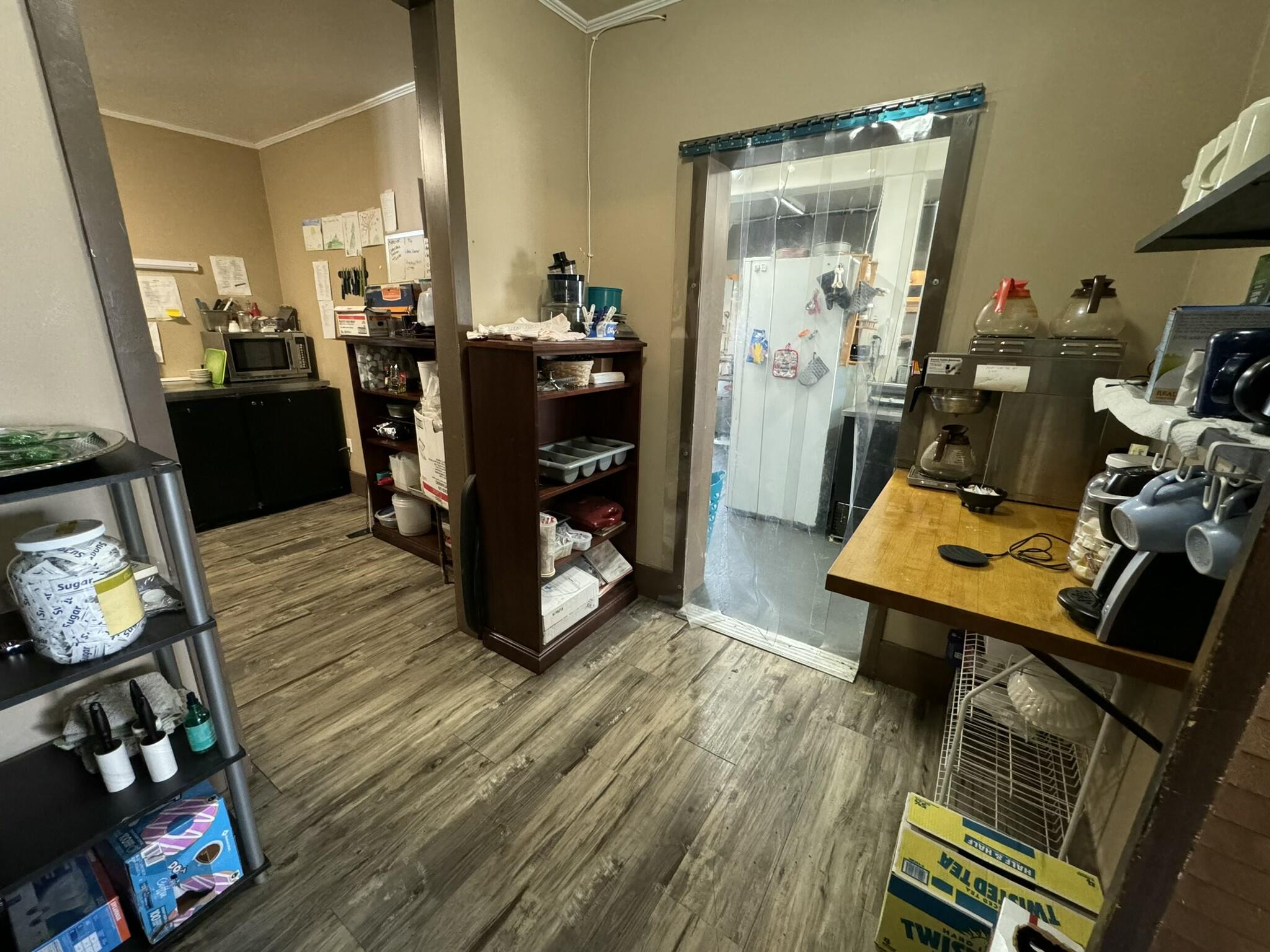 main property photo 66