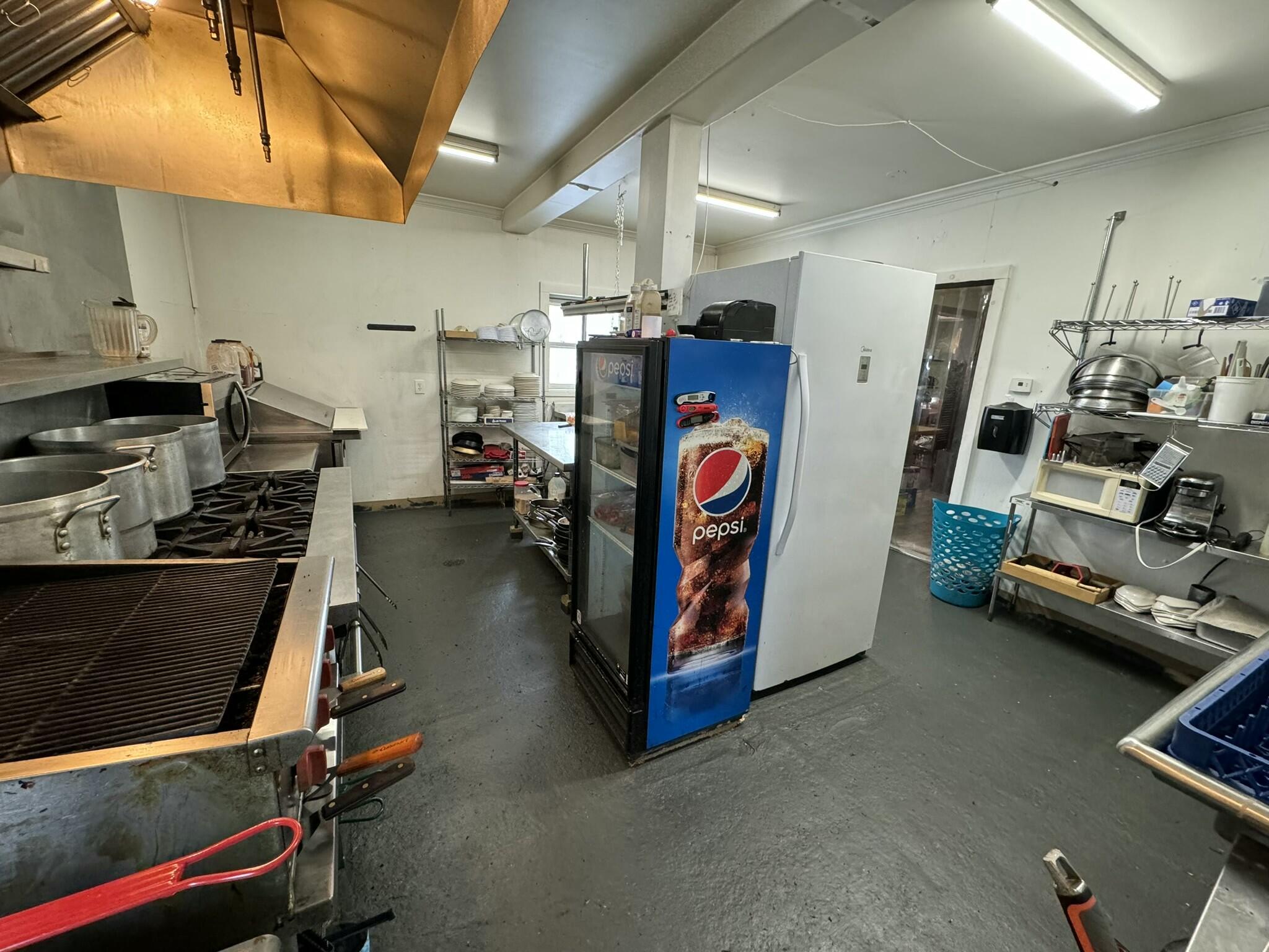 main property photo 75