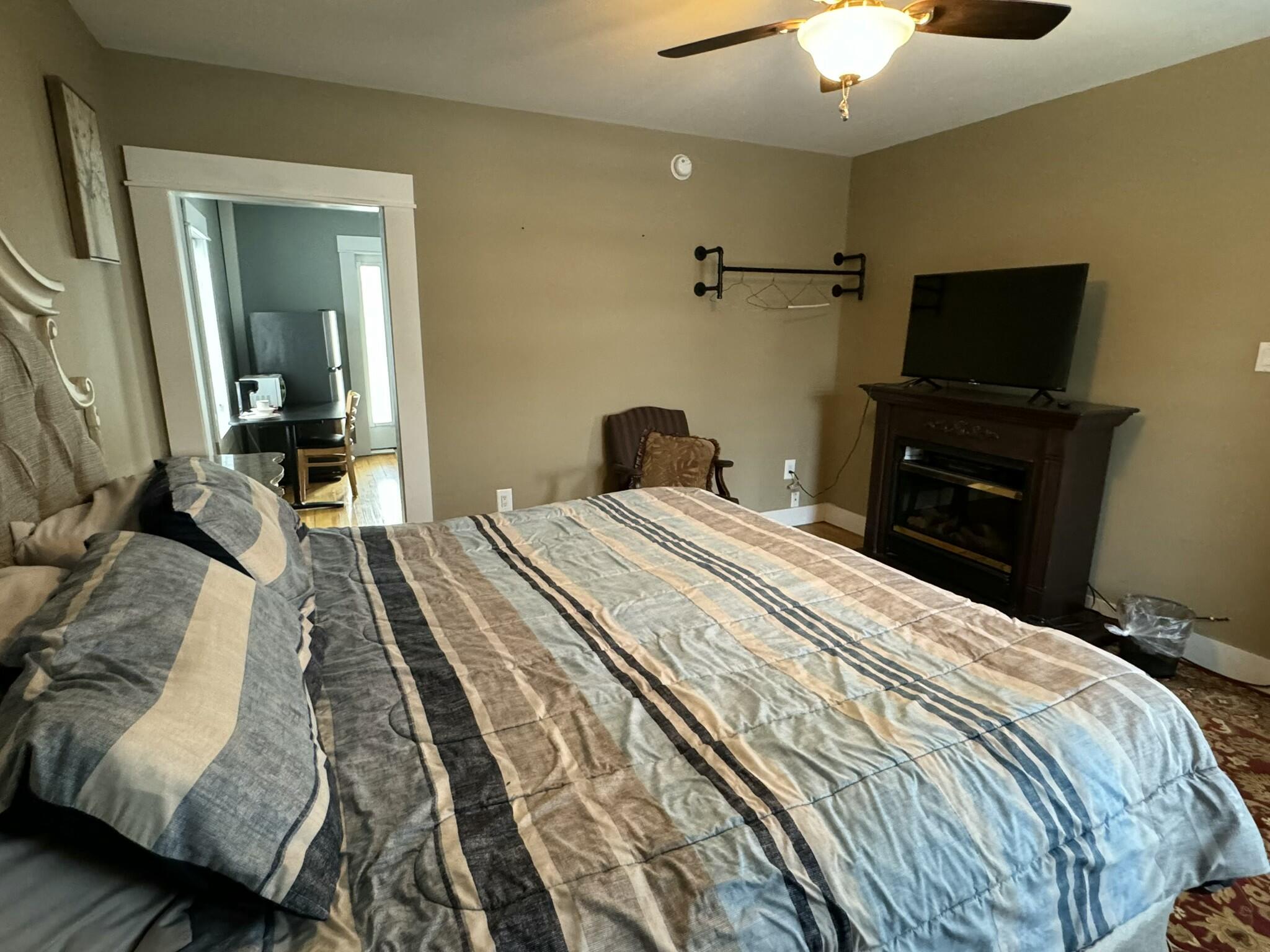 main property photo 99