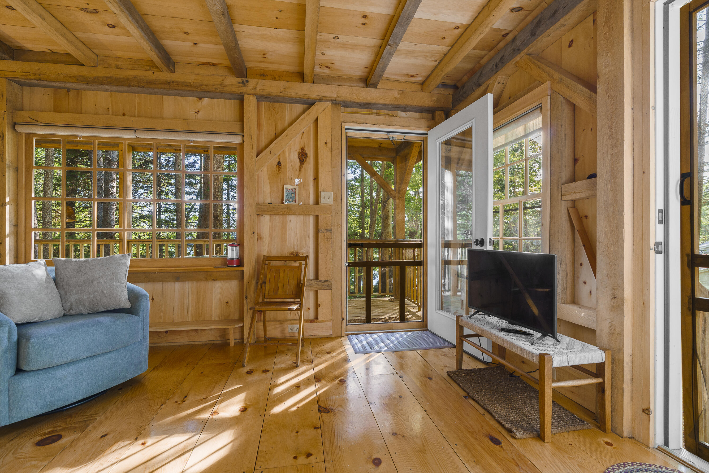 main property photo 45