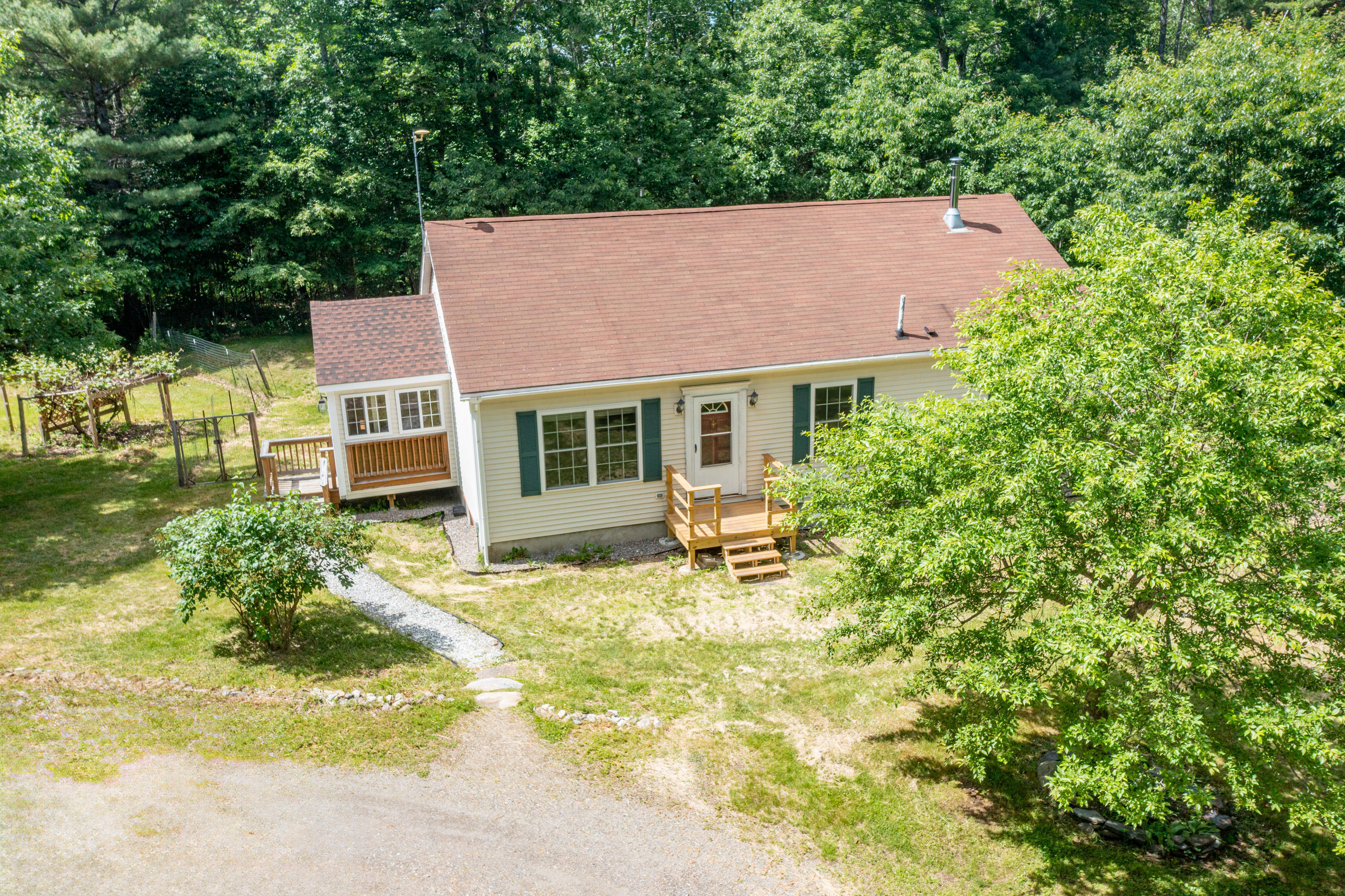 main property photo 31