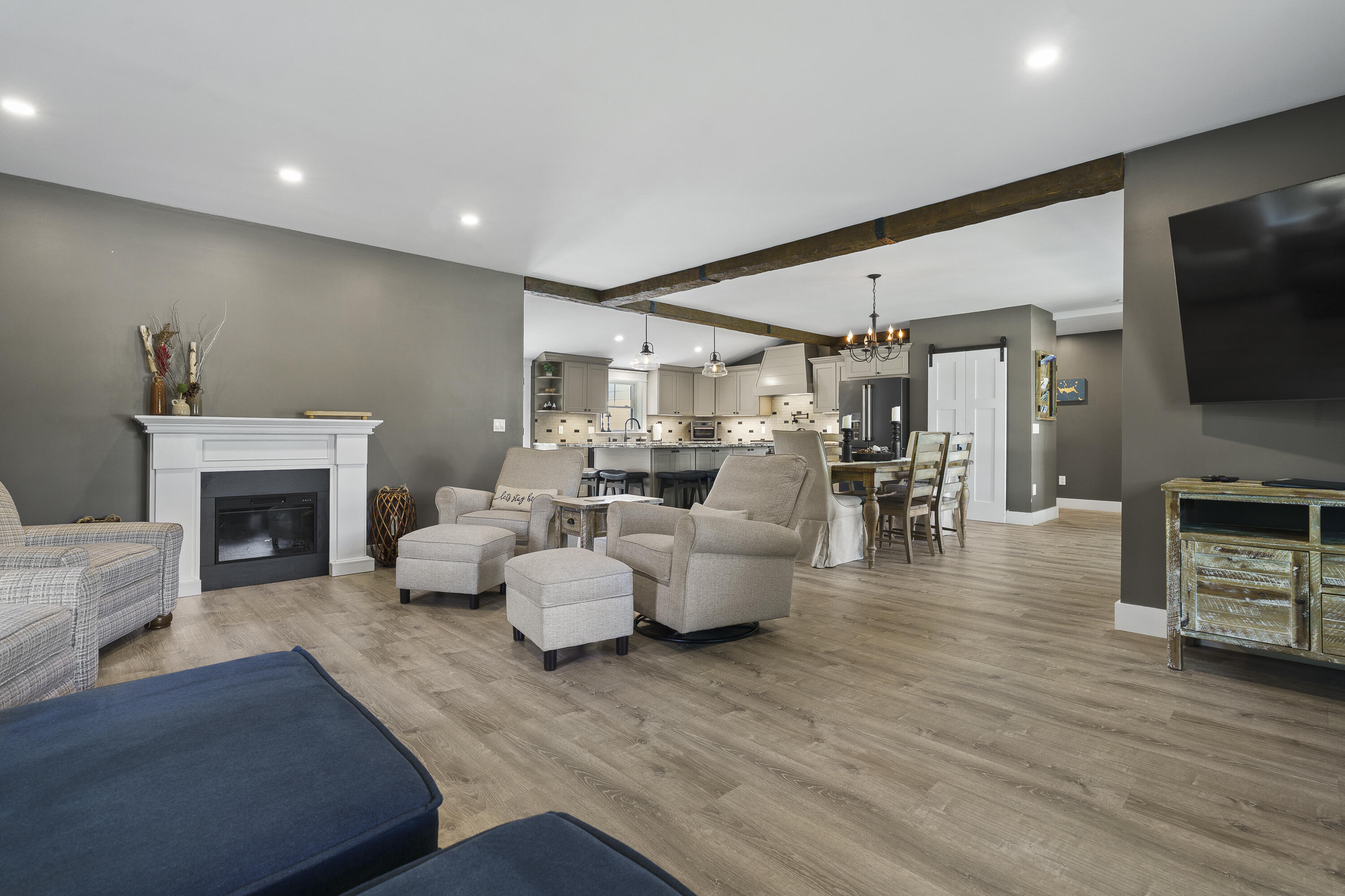 main property photo 125