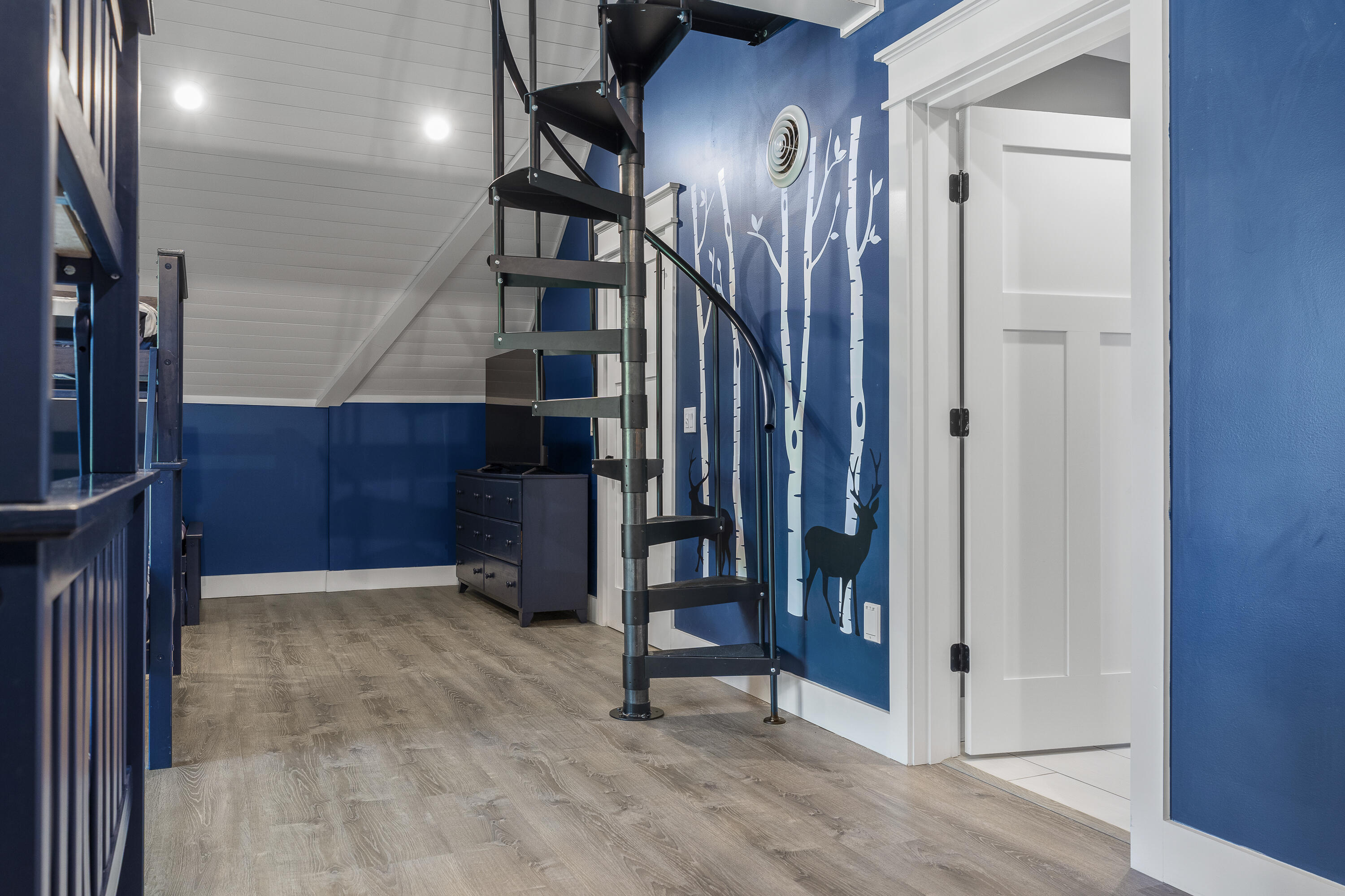main property photo 157