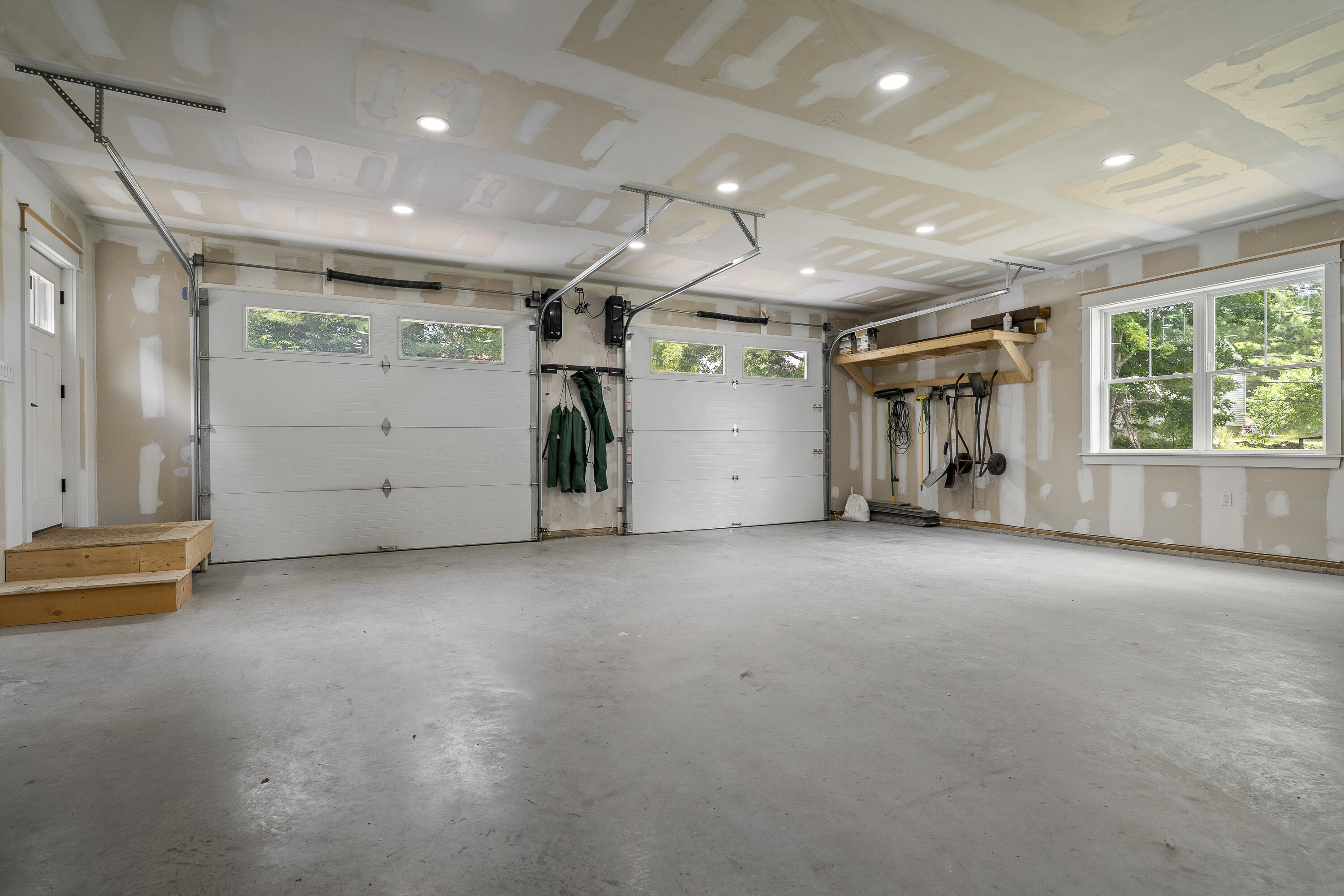 main property photo 179