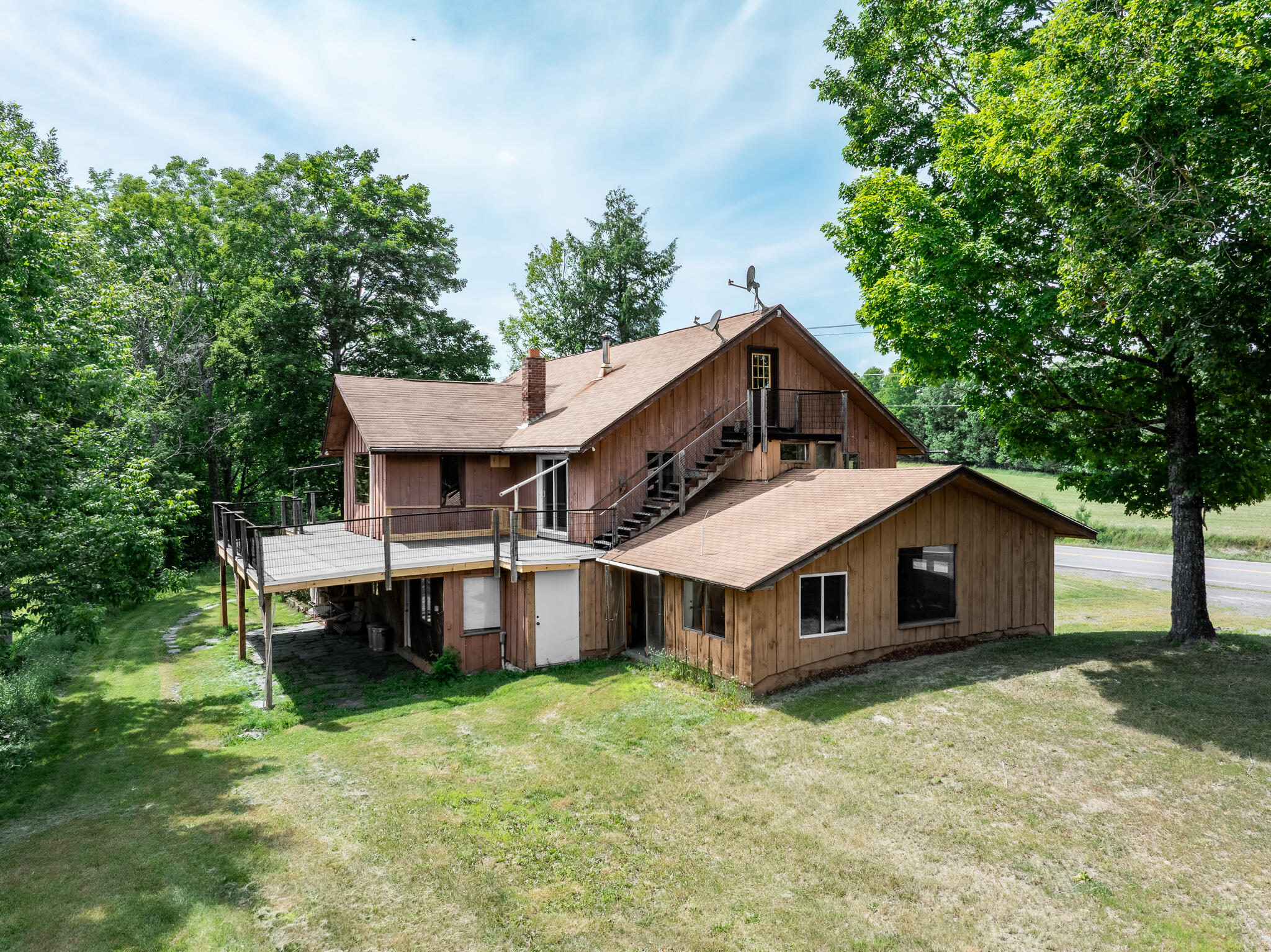 main property photo 5