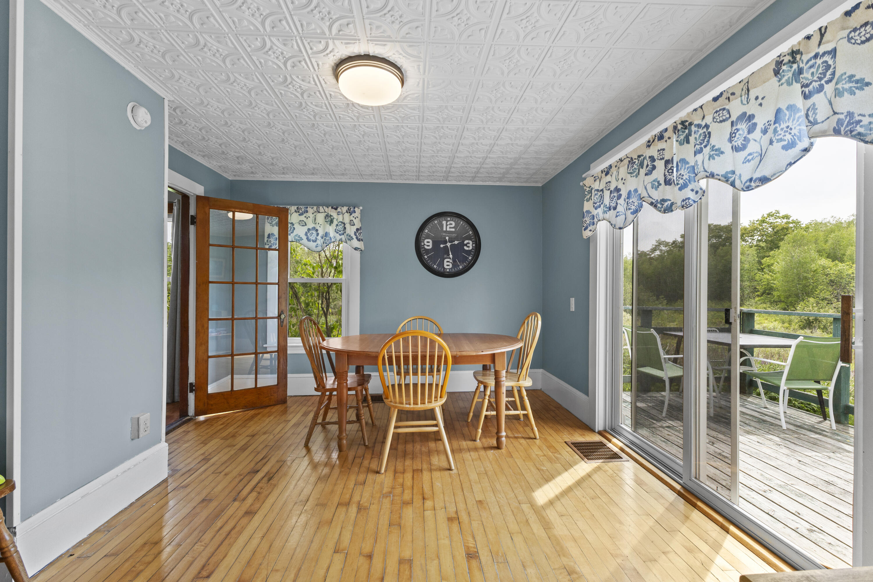 main property photo 24