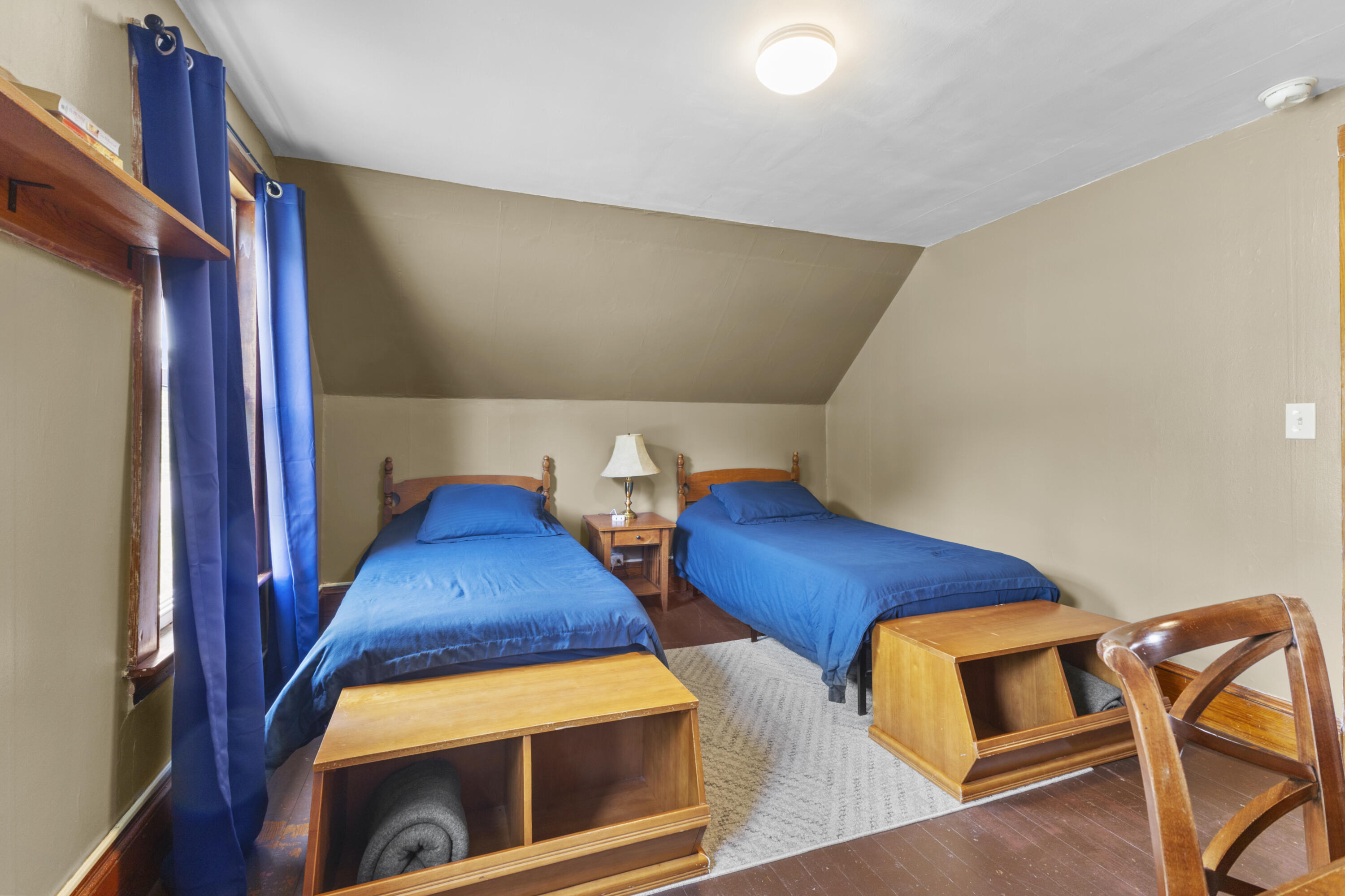 main property photo 36