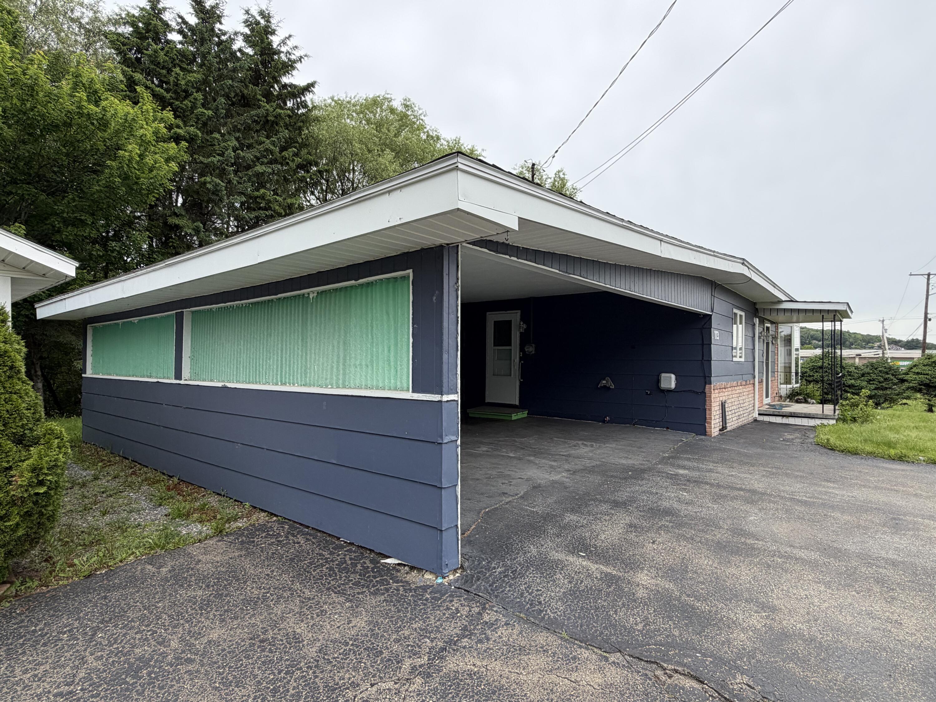 main property photo 8