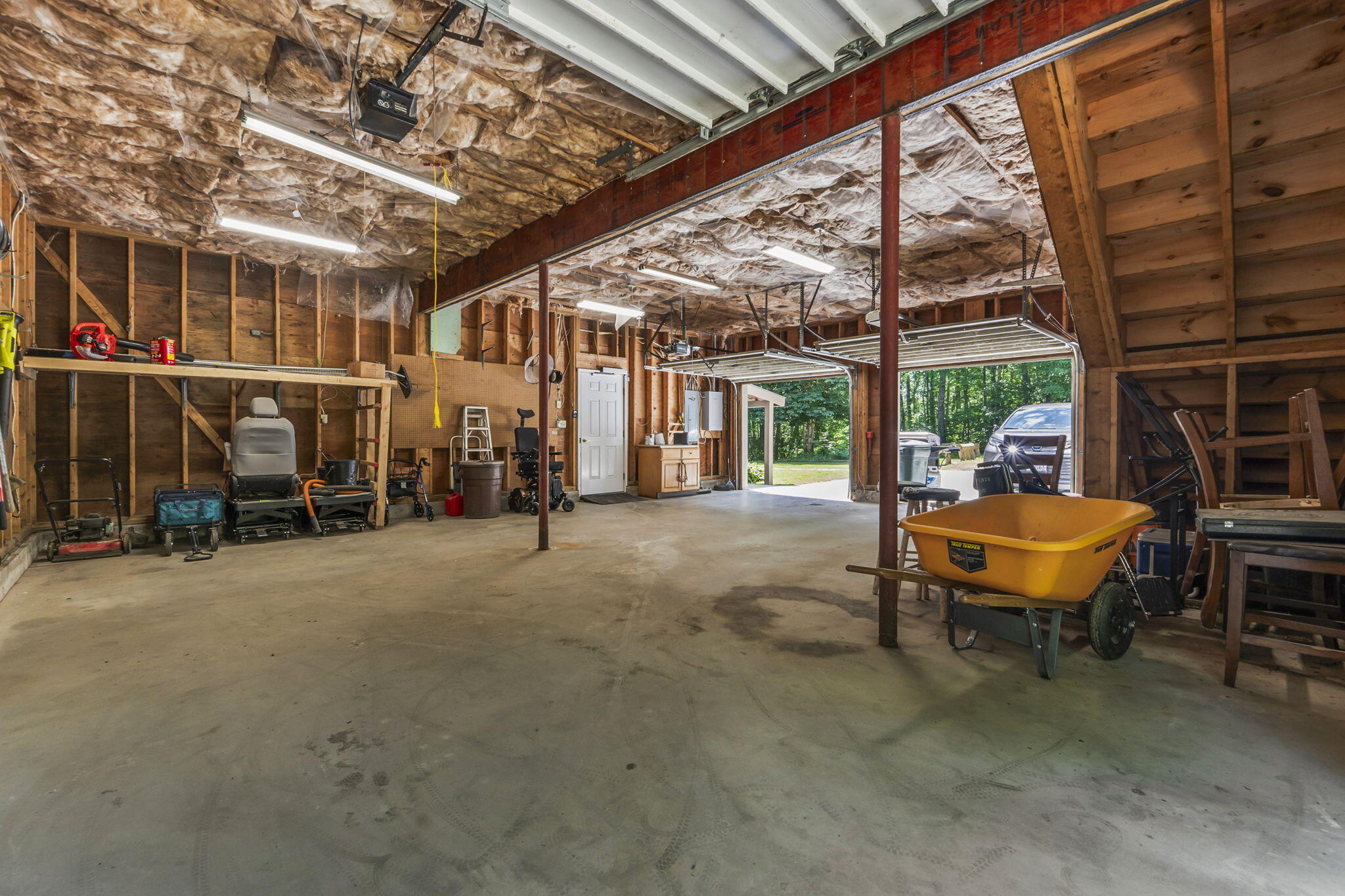 main property photo 50