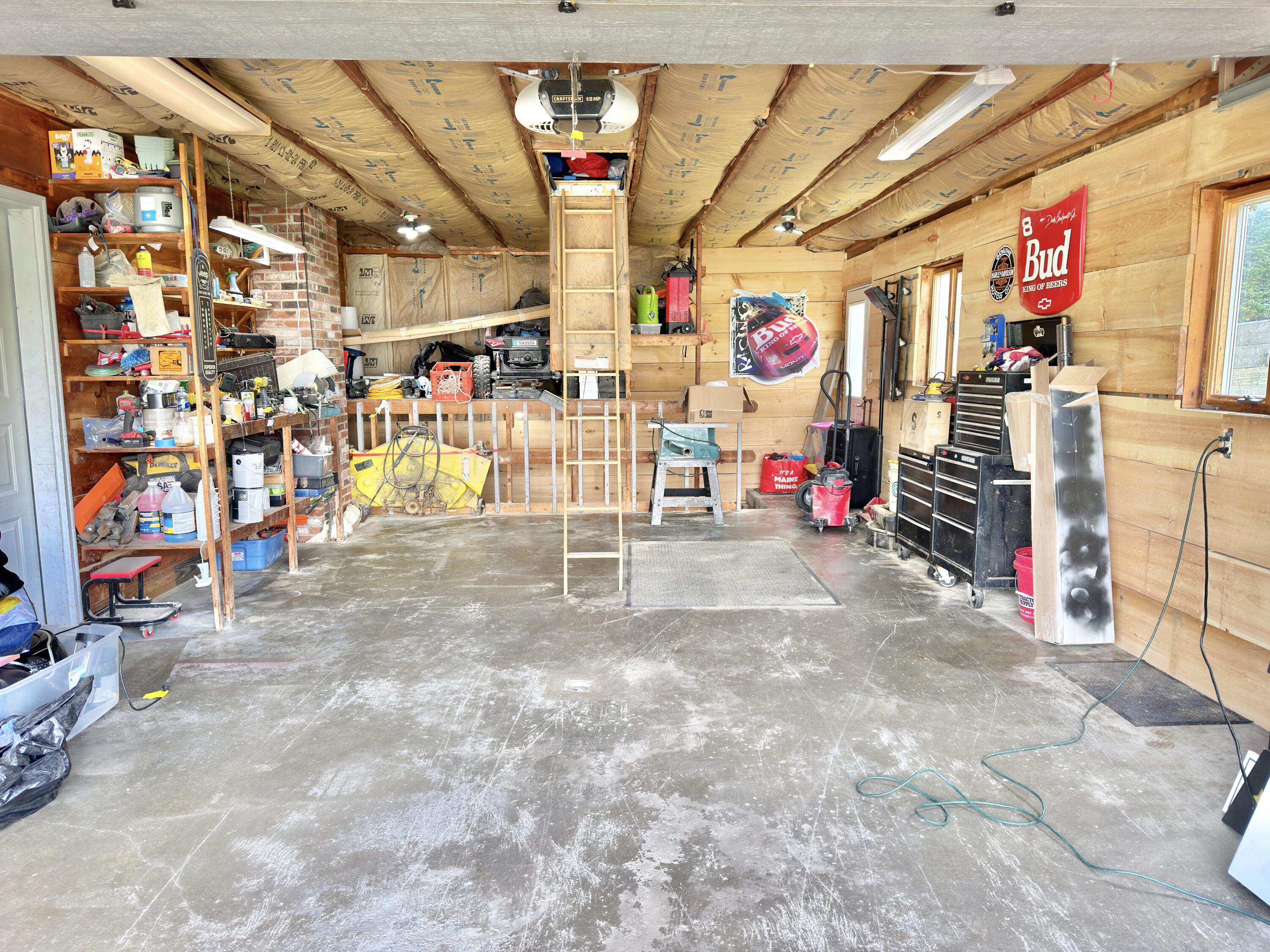 main property photo 79