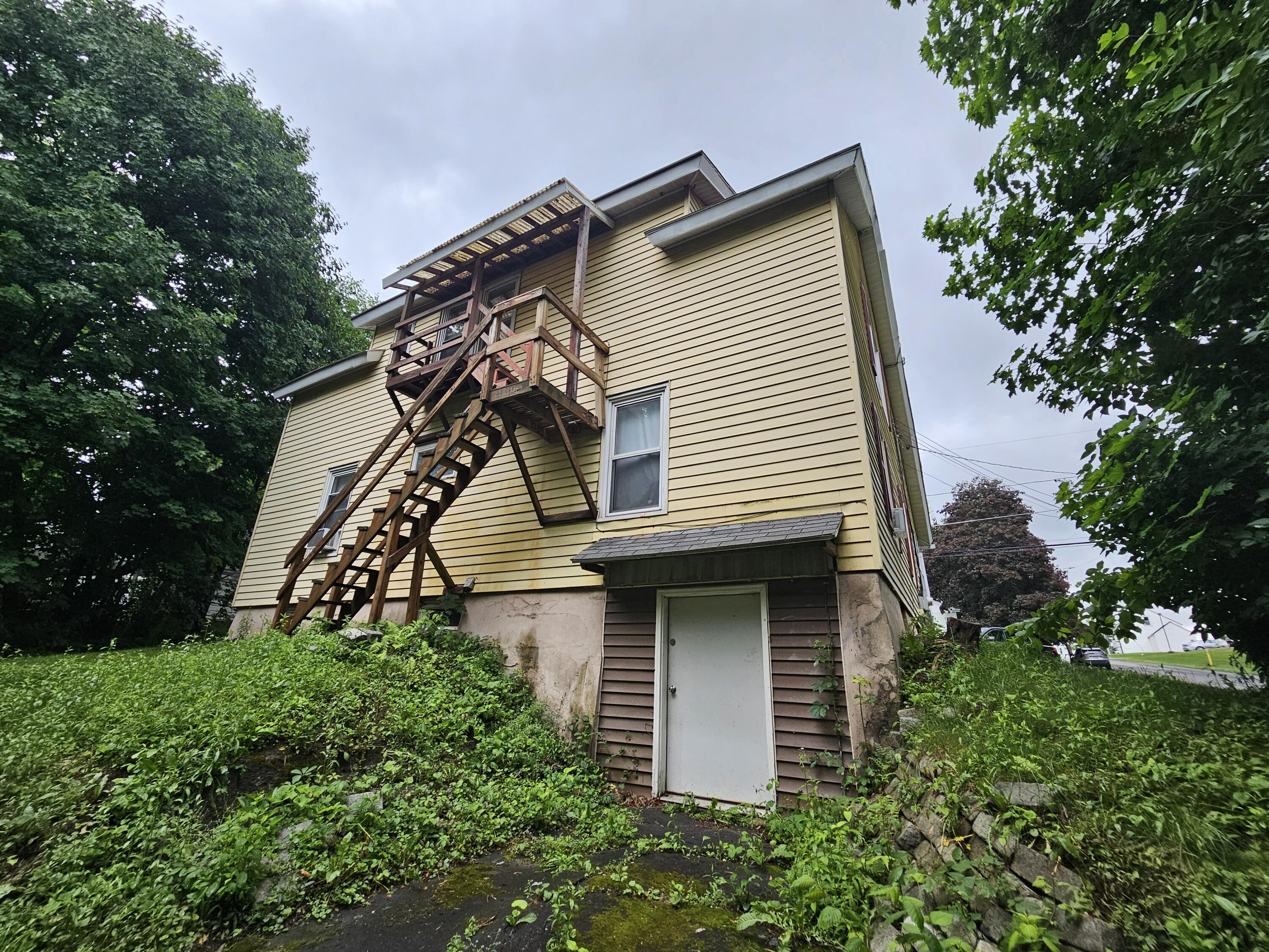 main property photo 29