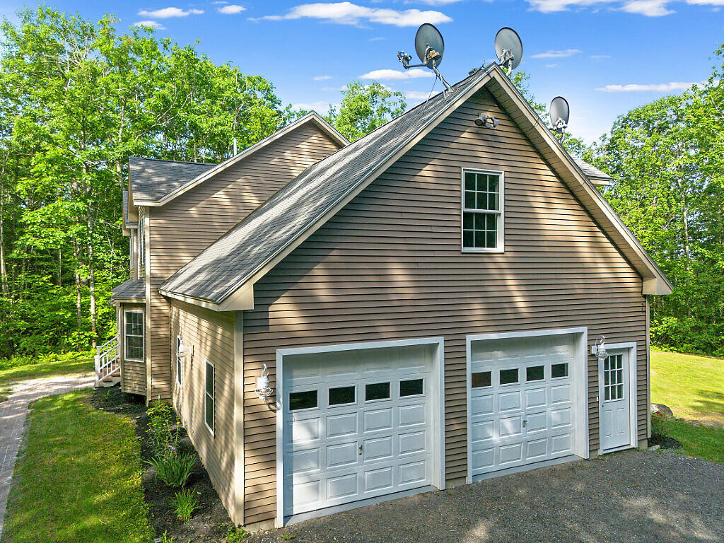 main property photo 60